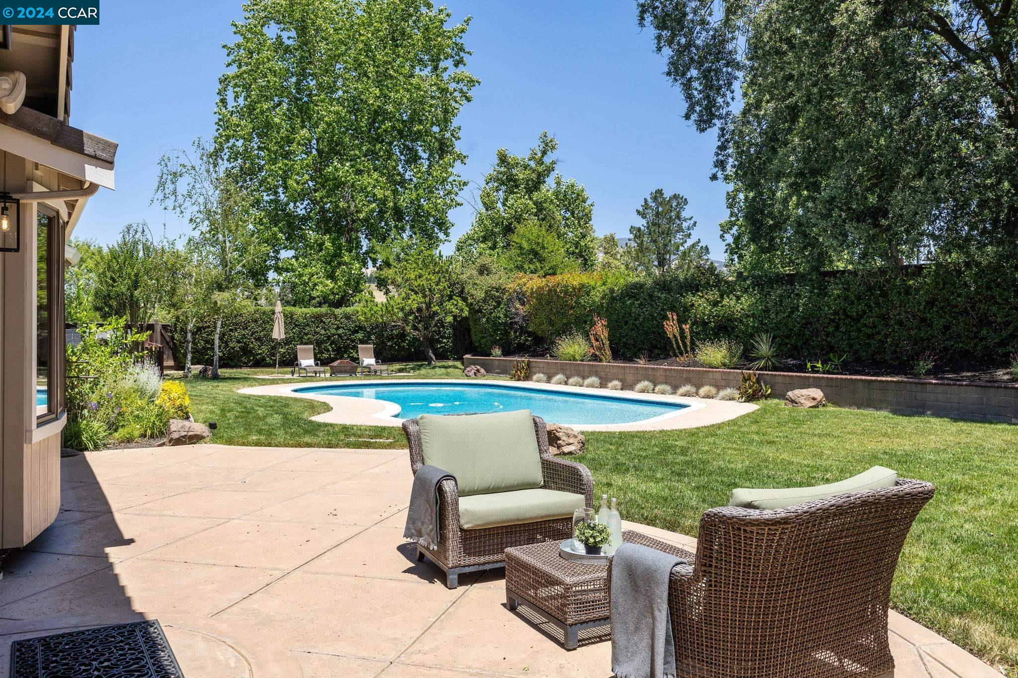 768 Contada Cir