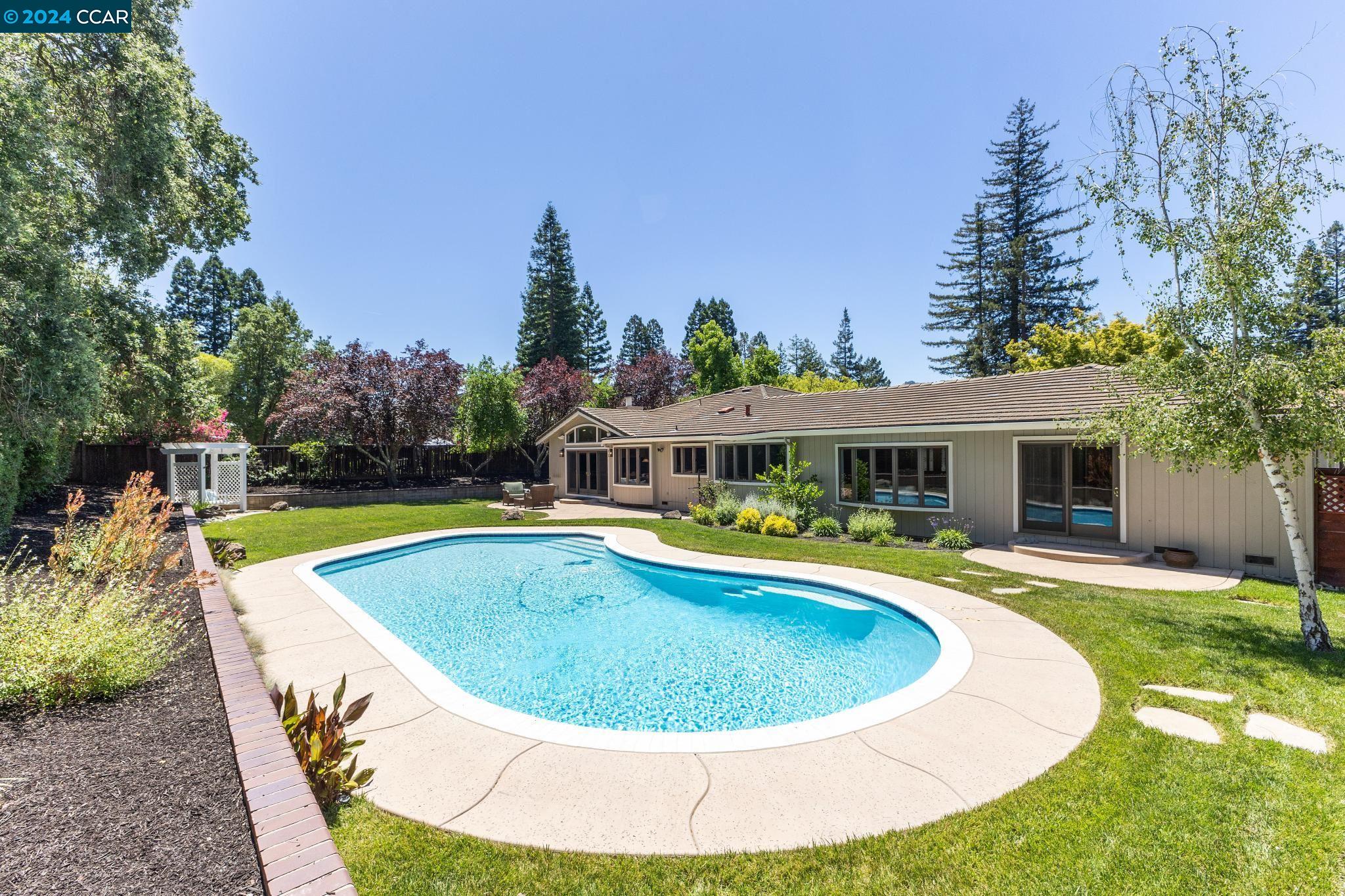 768 Contada Cir