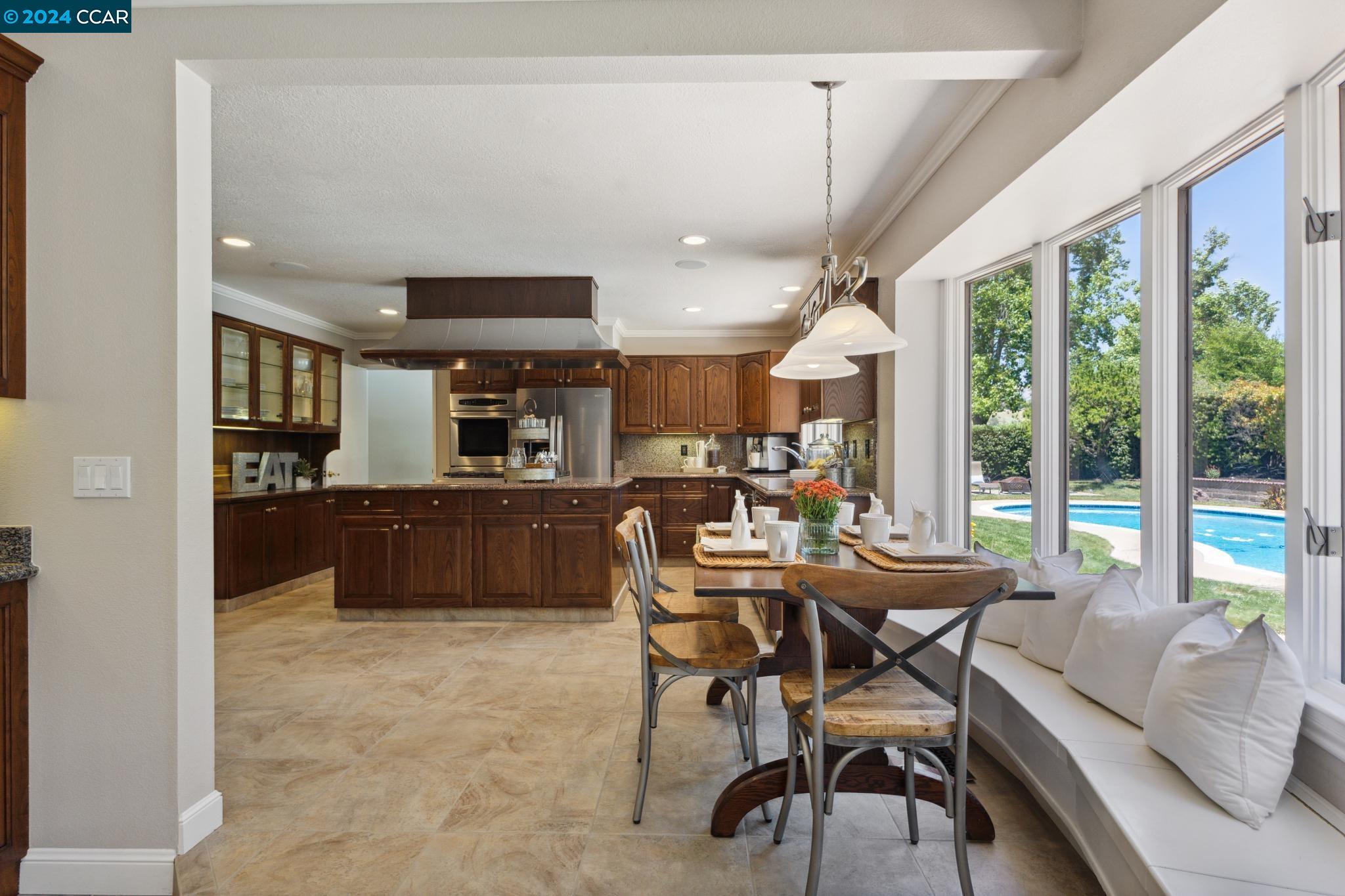 768 Contada Cir