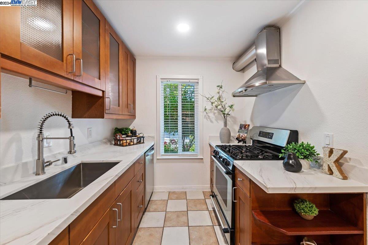 1001 Murrieta Blvd # 48