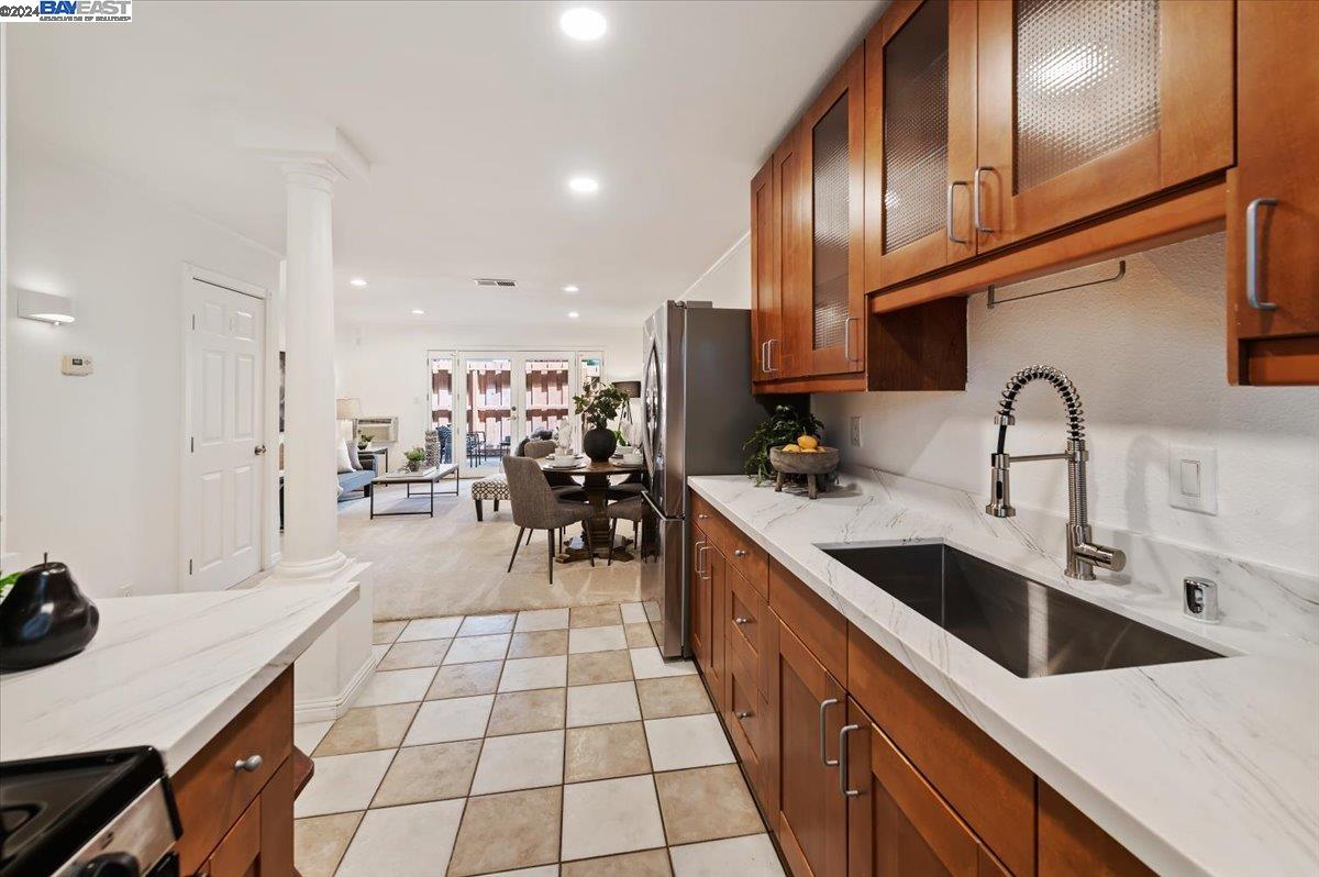 1001 Murrieta Blvd # 48