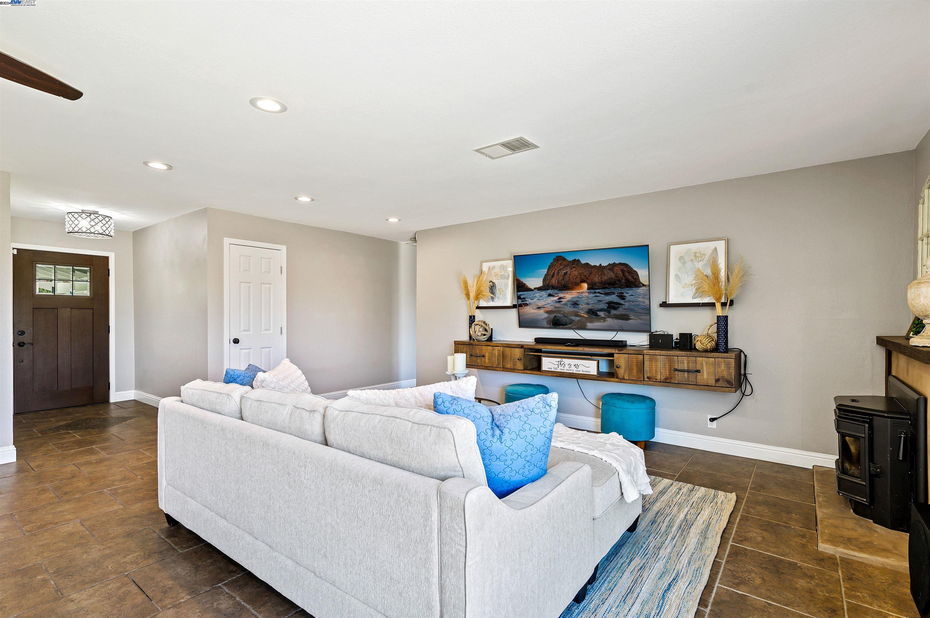 455 Covellite Lane