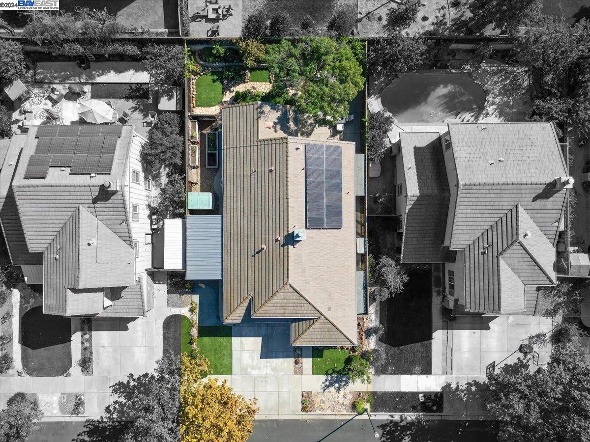 1223 Echo Summit St