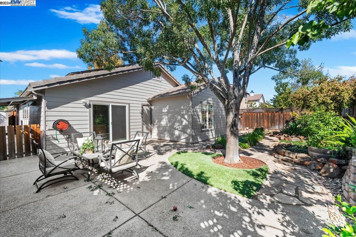 1223 Echo Summit St