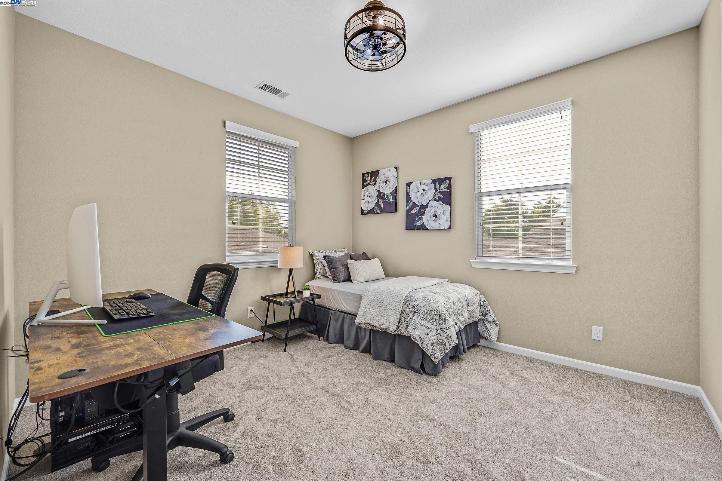 2975 Rivers Bend Cir