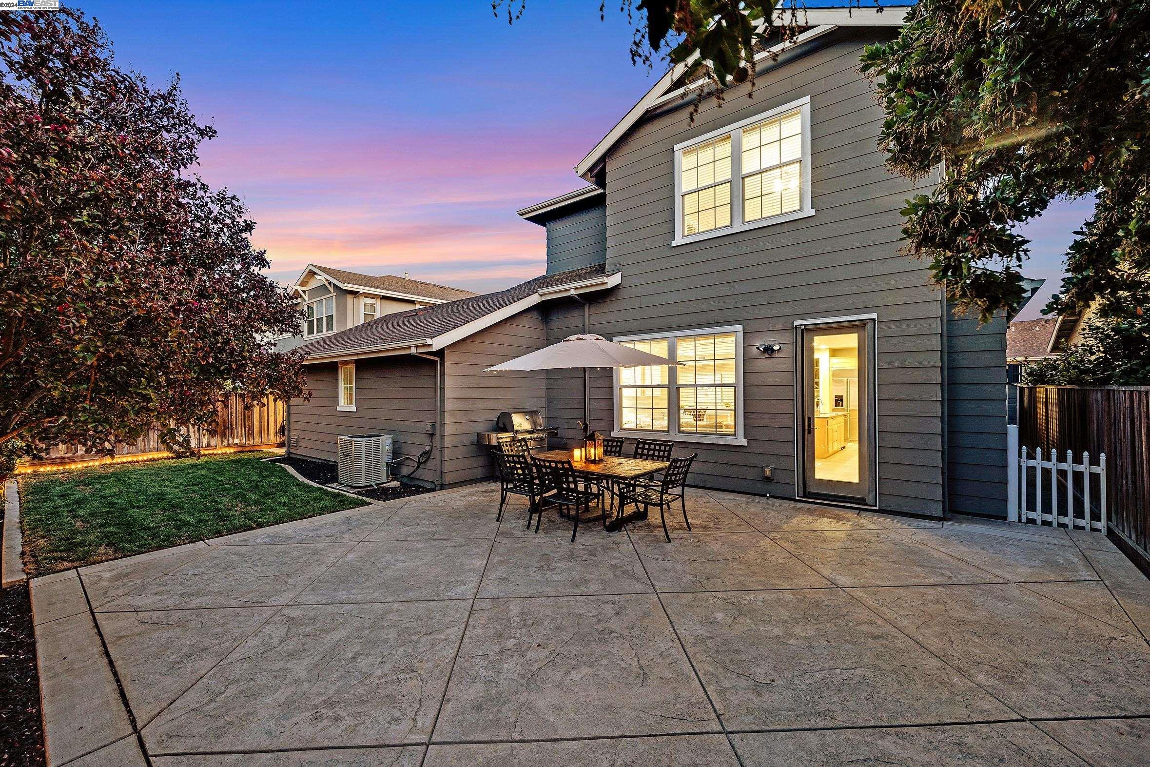 2975 Rivers Bend Cir