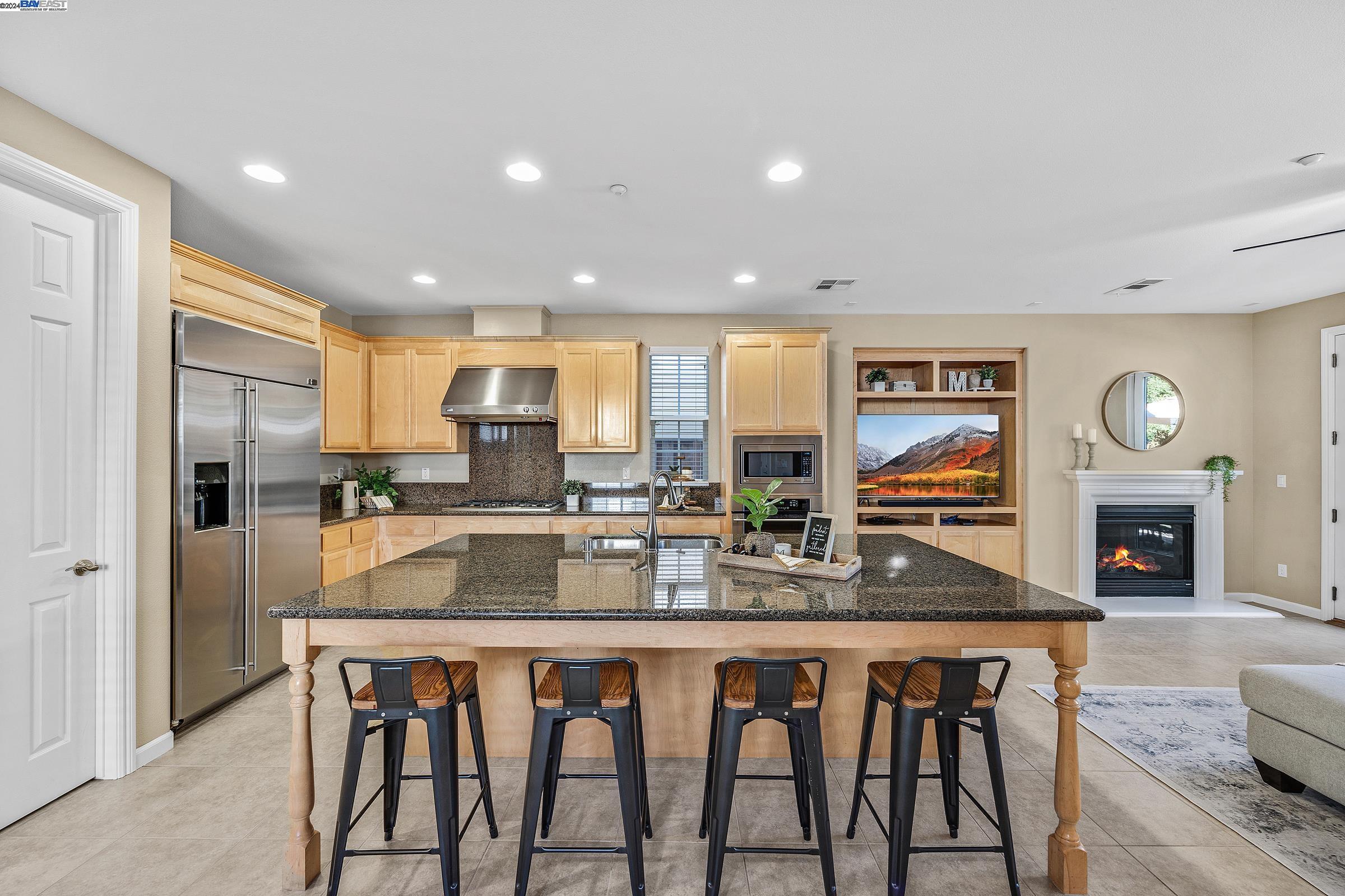 2975 Rivers Bend Cir