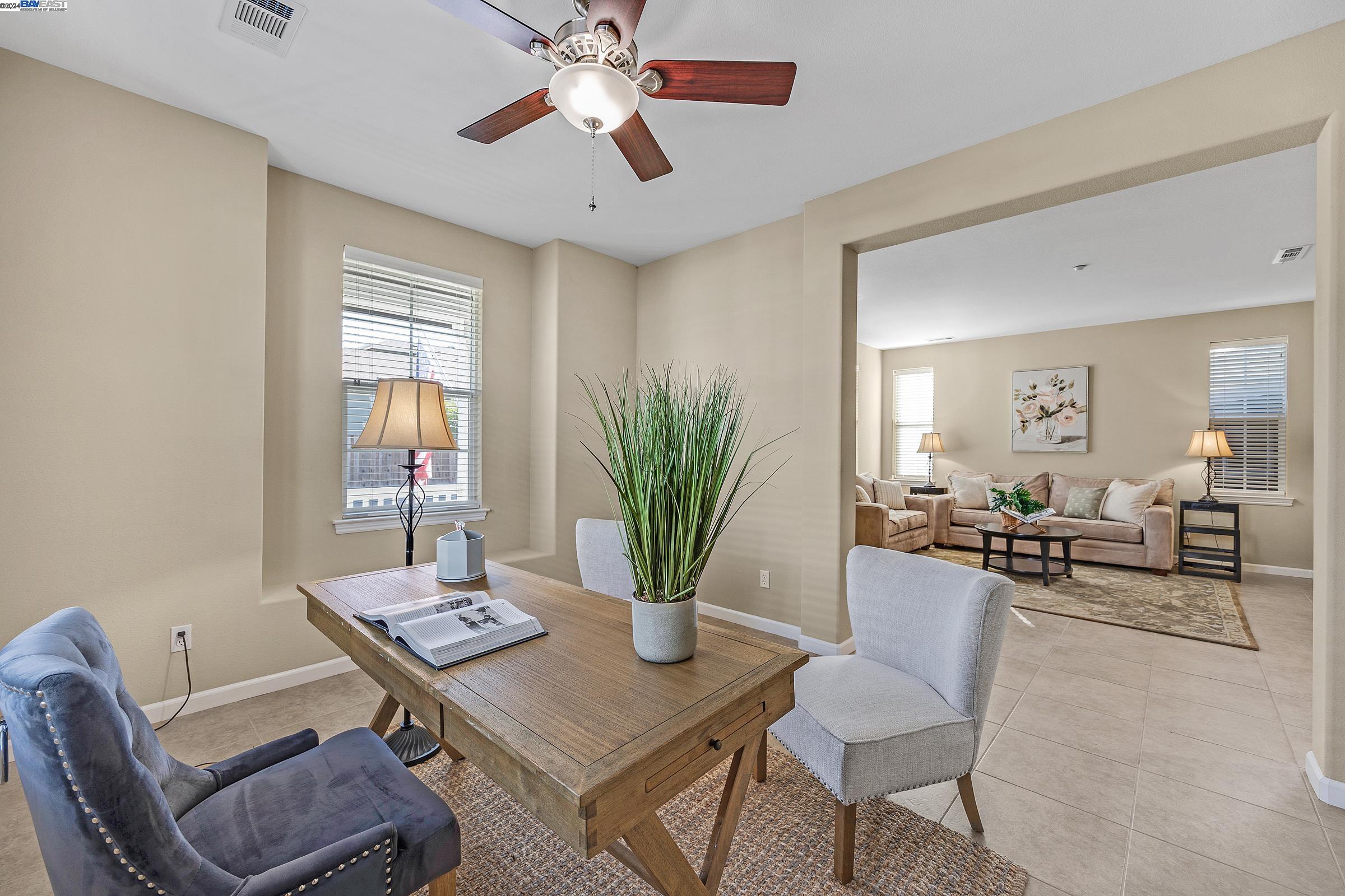 2975 Rivers Bend Cir