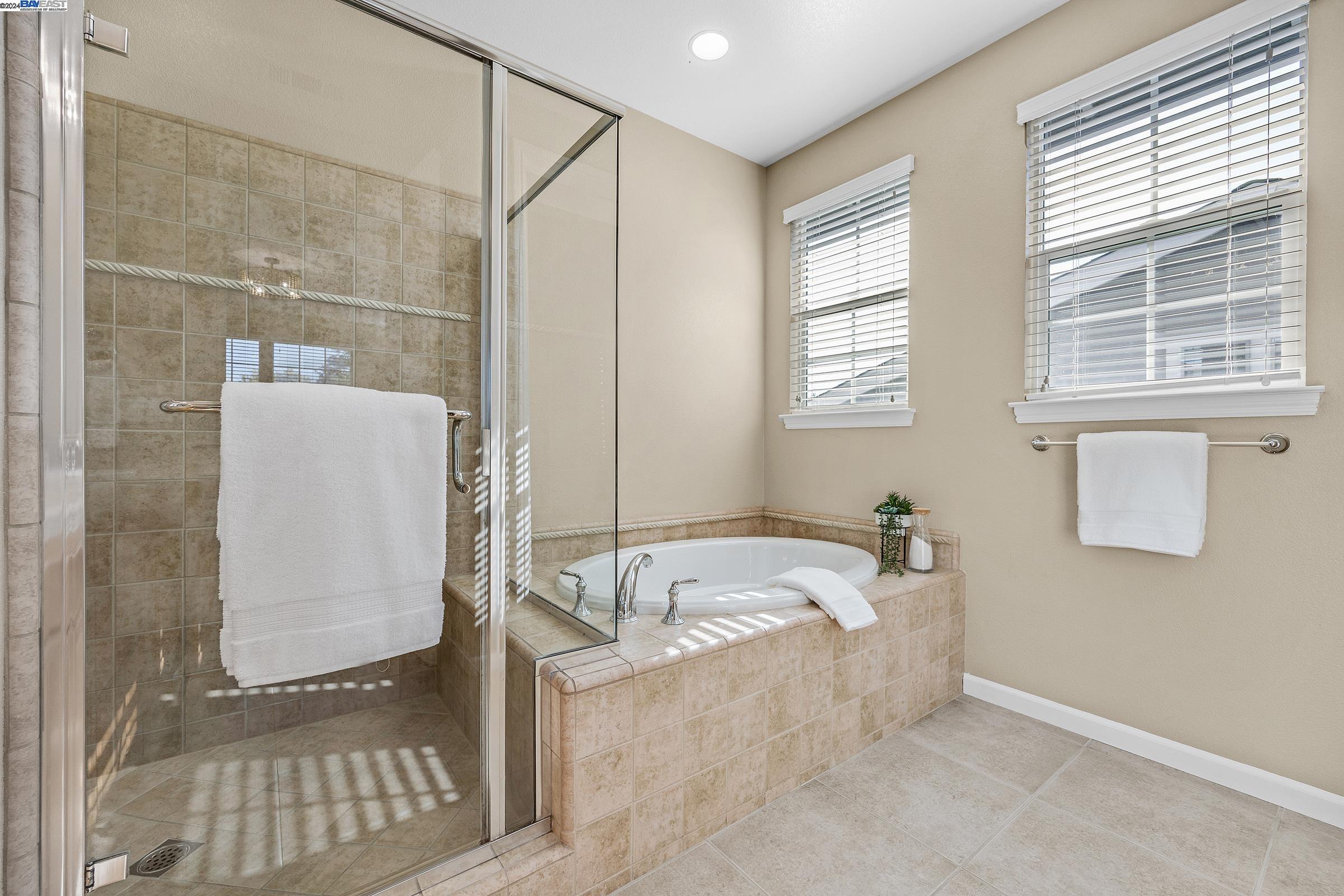 2975 Rivers Bend Cir