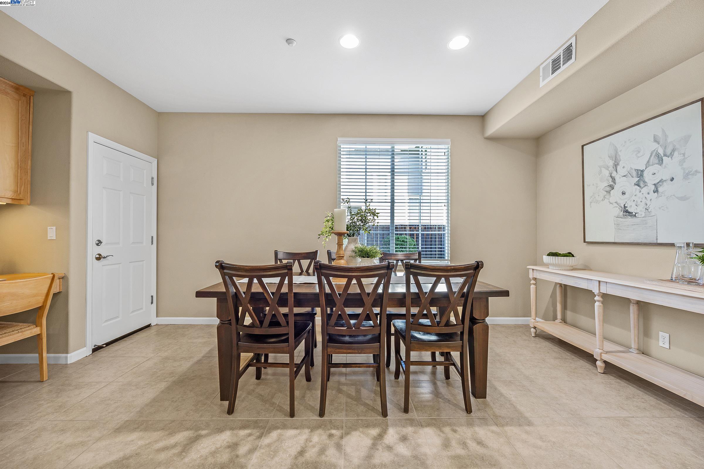 2975 Rivers Bend Cir