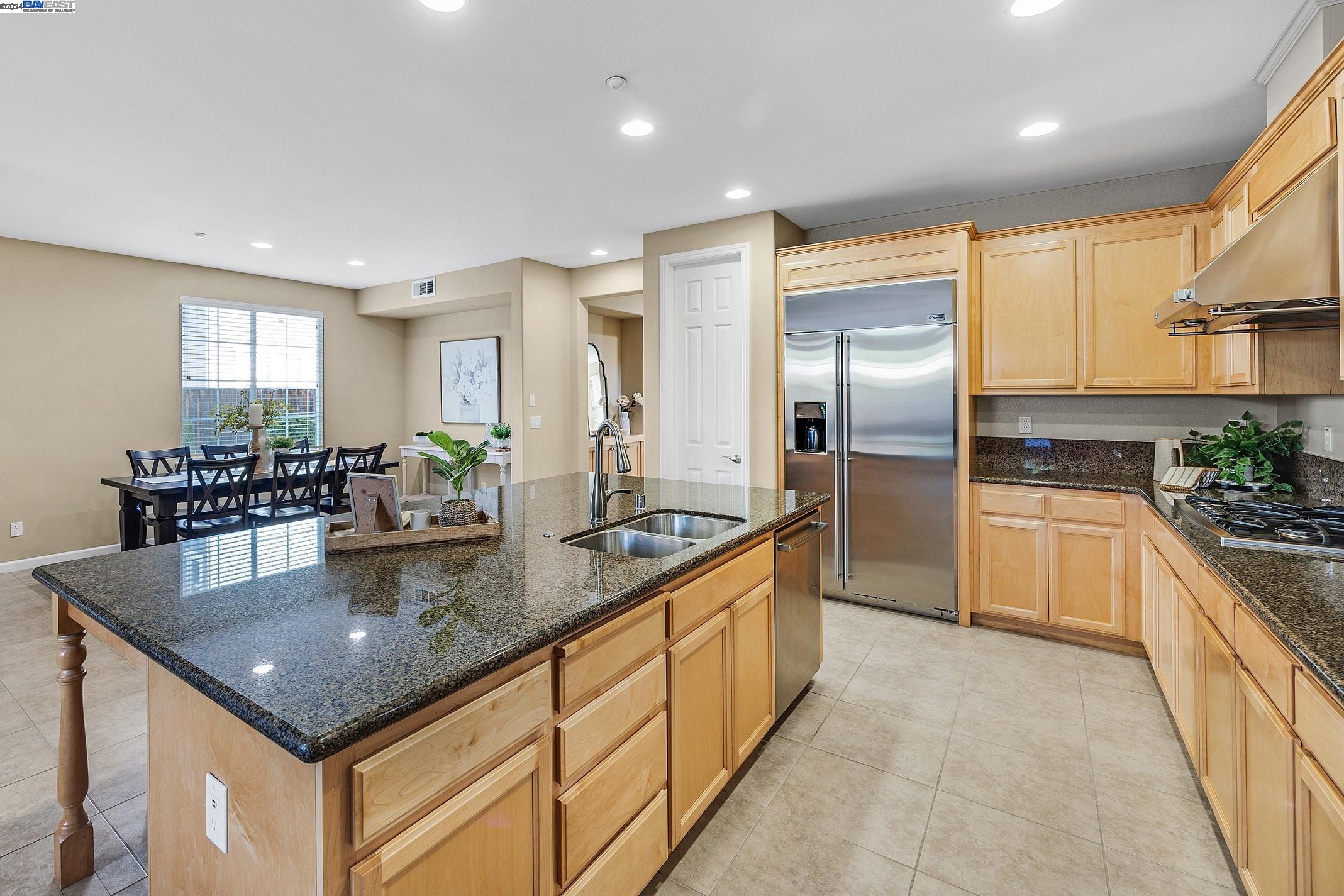 2975 Rivers Bend Cir