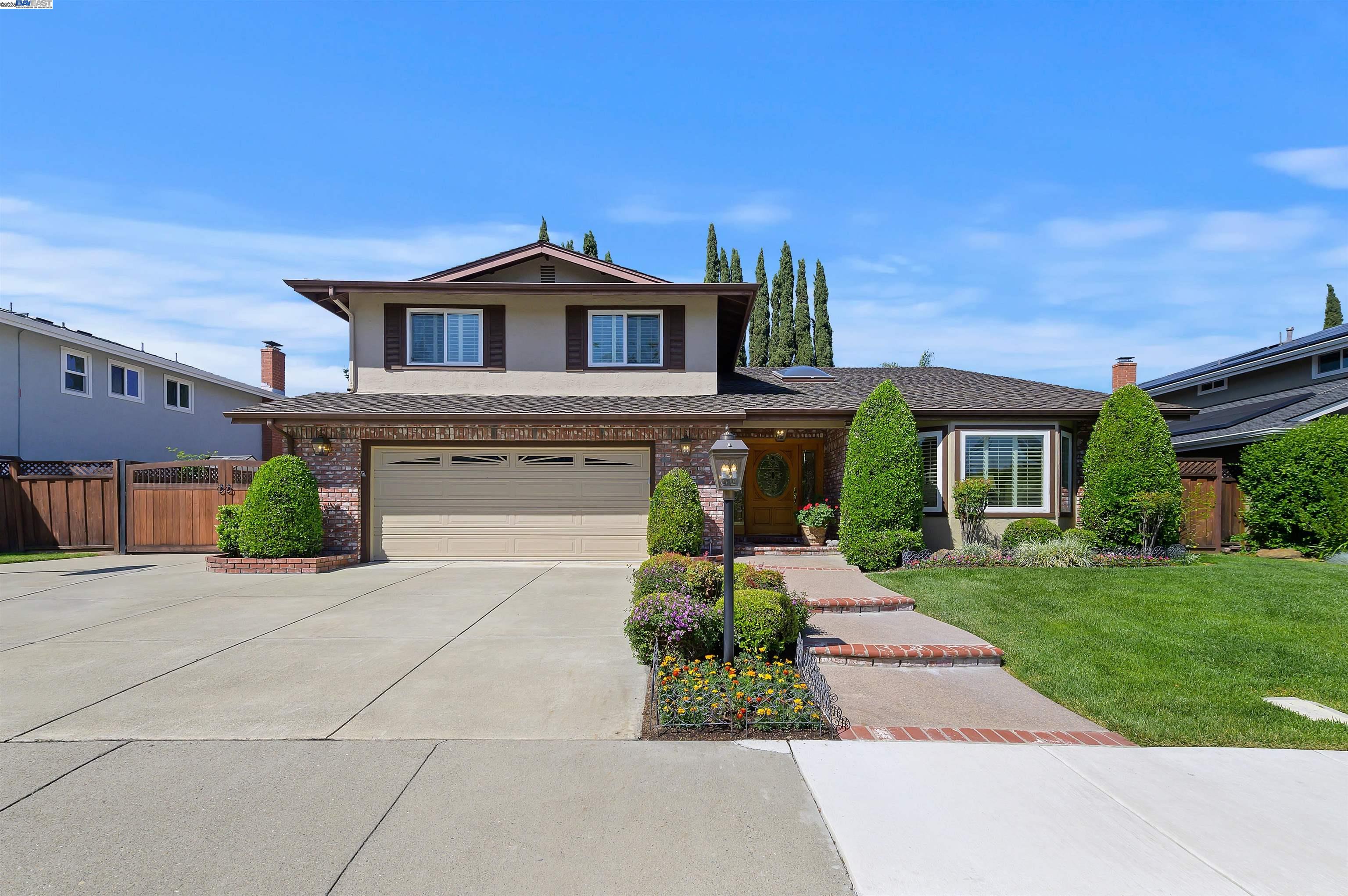 2612 Camino Segura