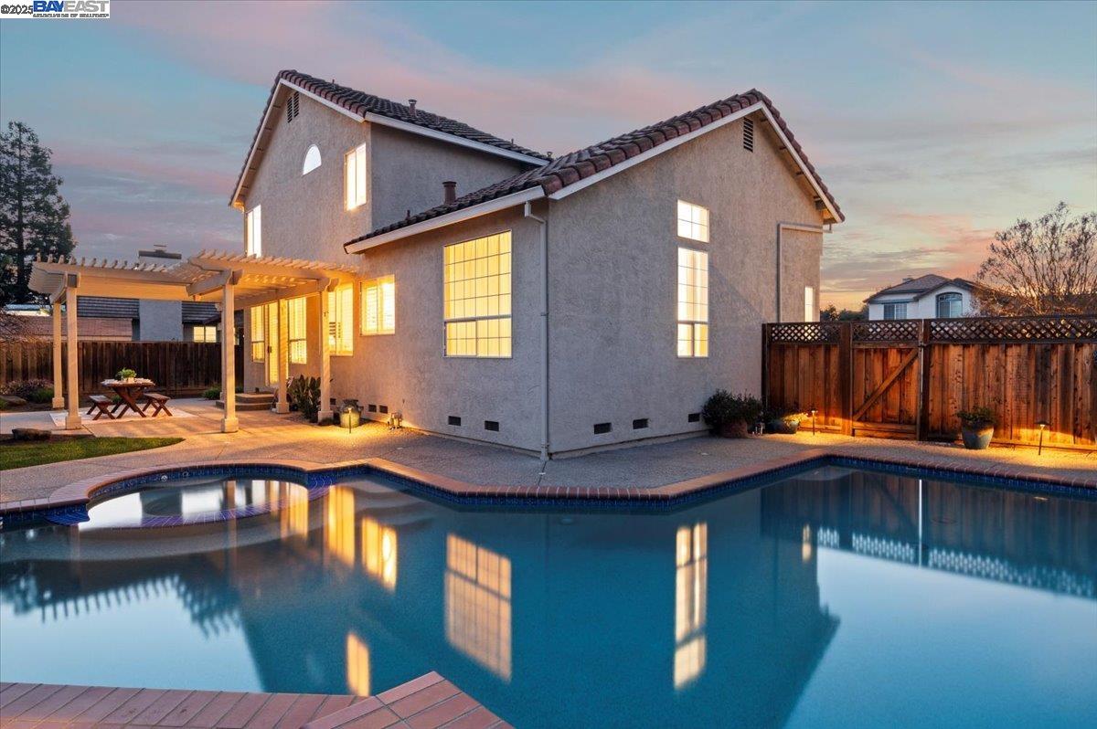 1189 Dana Cir