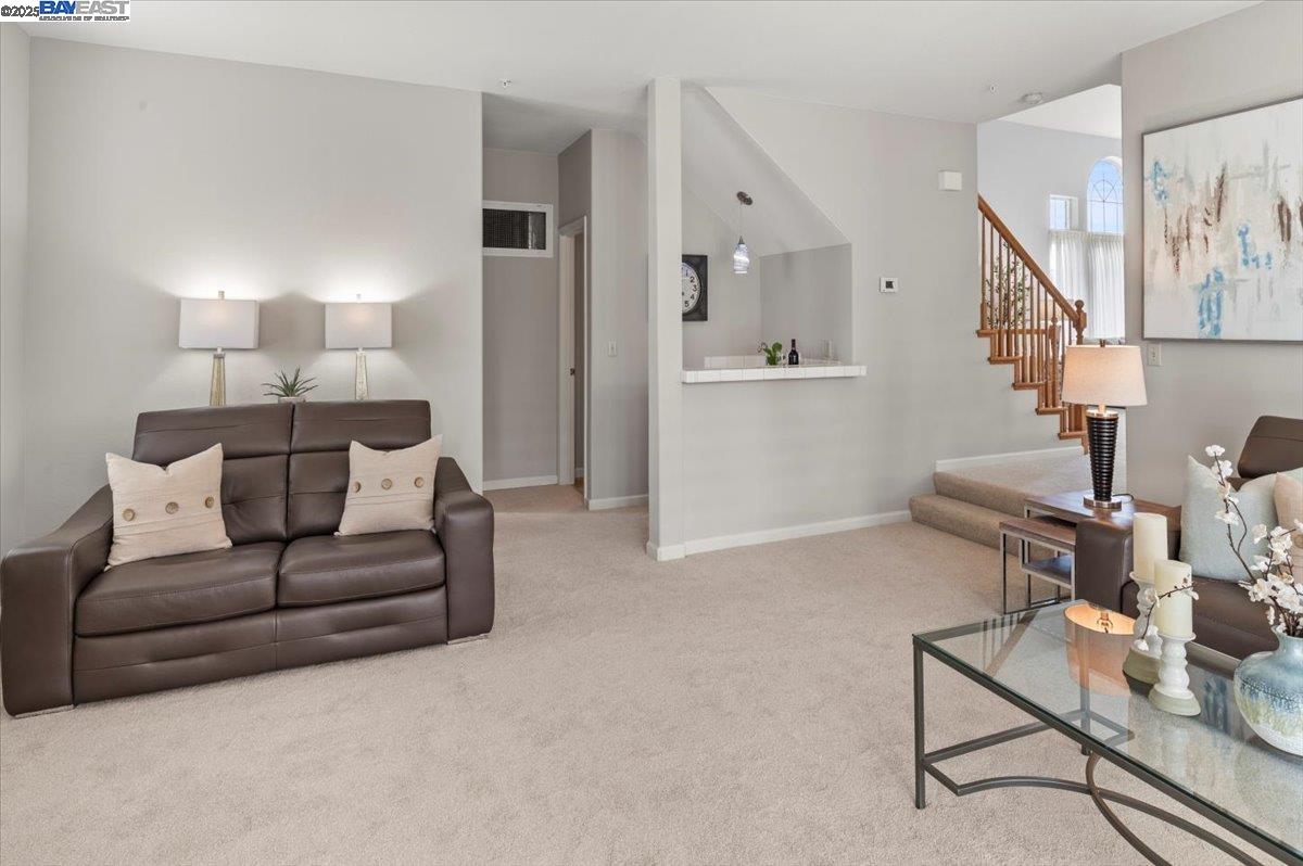 1189 Dana Cir