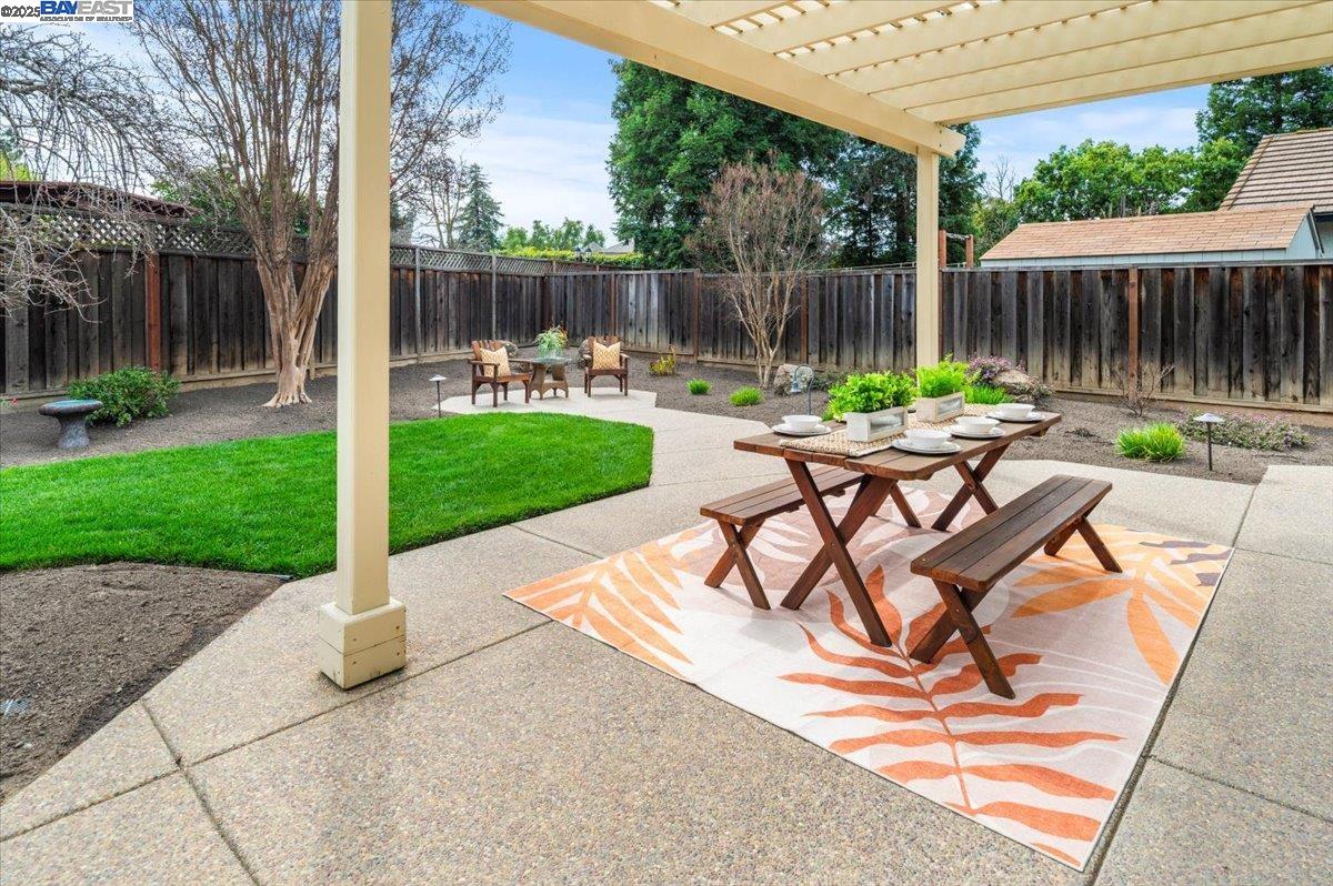 1189 Dana Cir