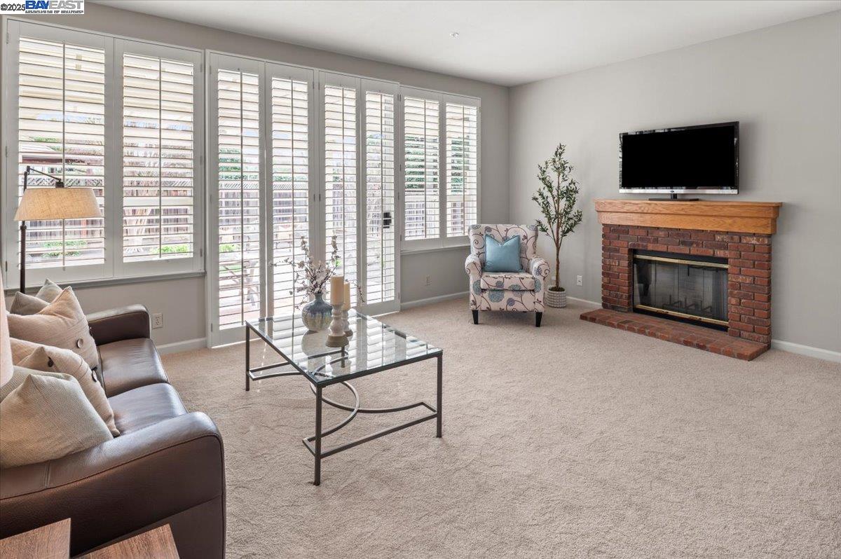 1189 Dana Cir