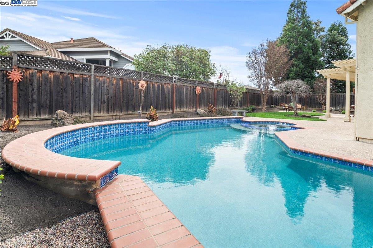1189 Dana Cir