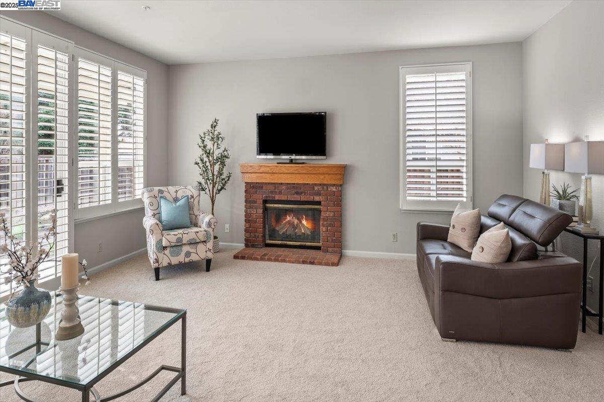 1189 Dana Cir