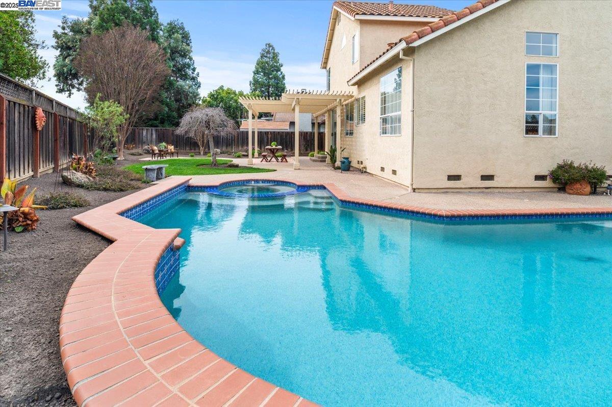 1189 Dana Cir