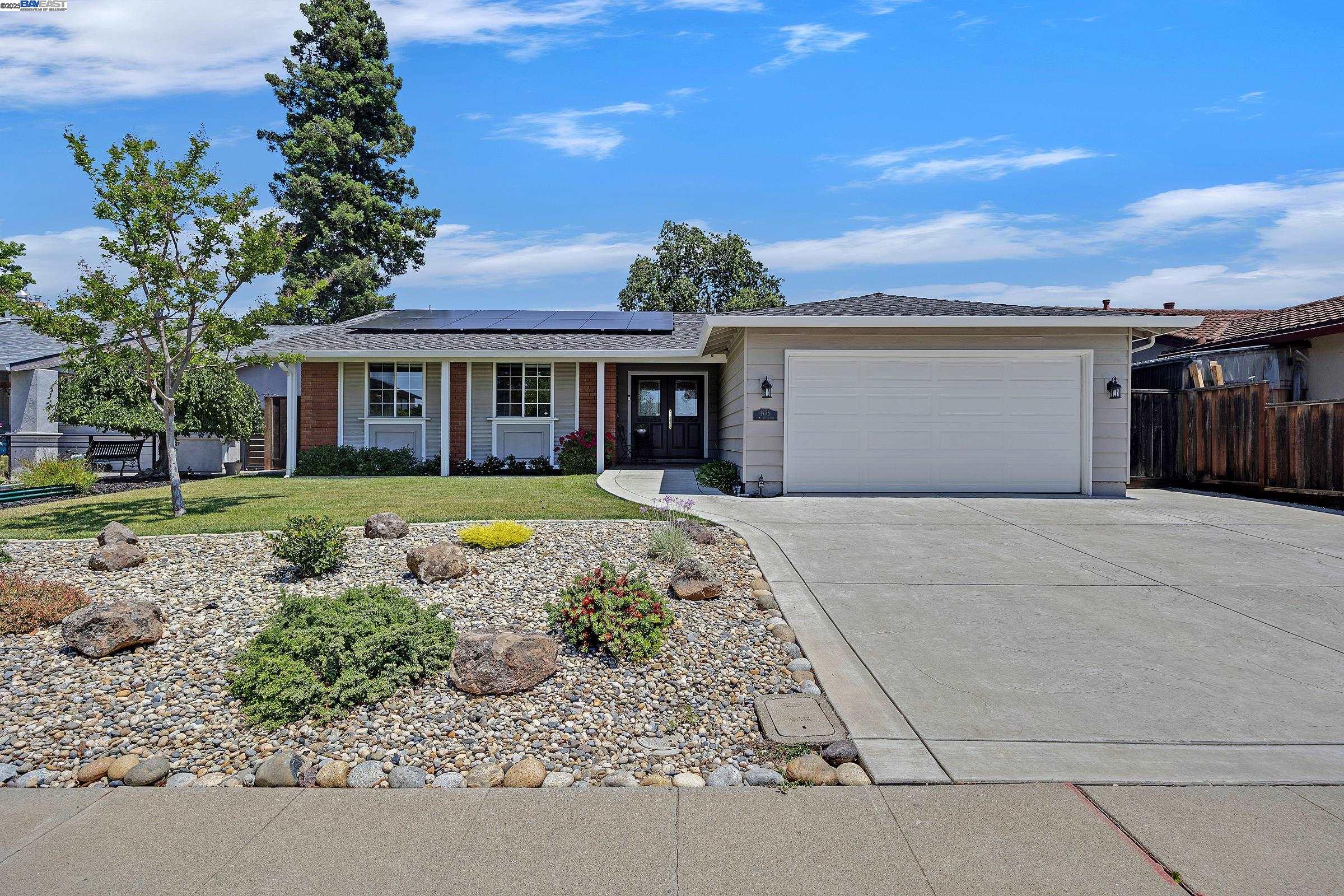 1778 El Padro Dr
