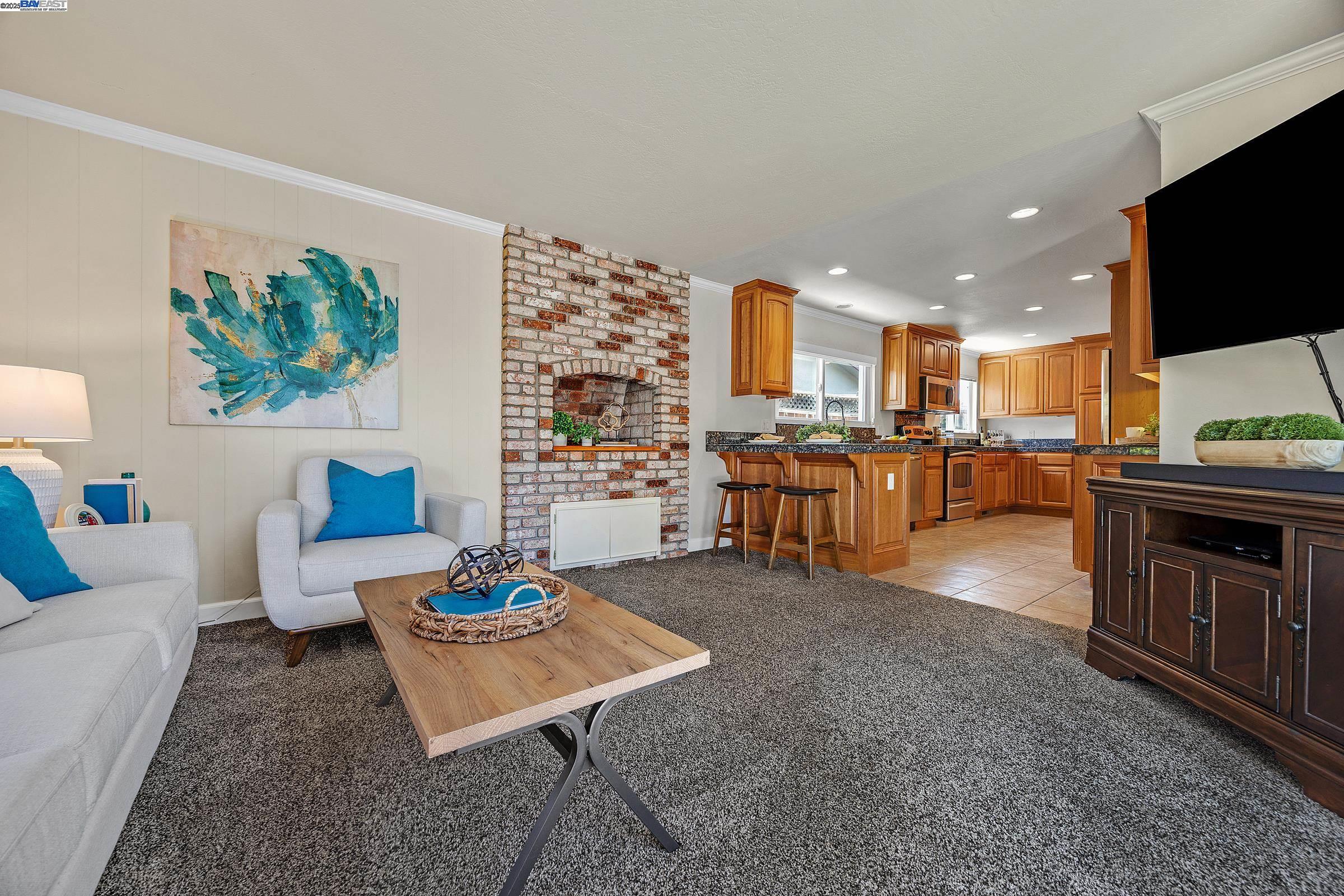 1778 El Padro Dr