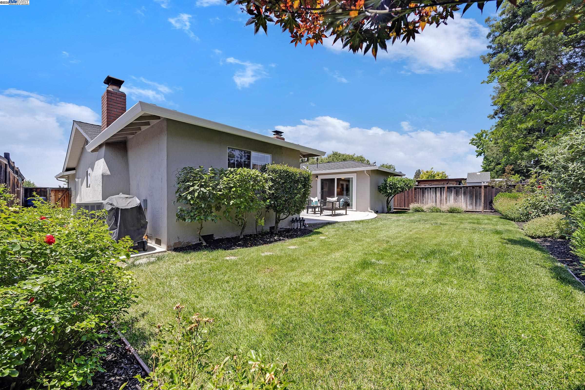 1778 El Padro Dr