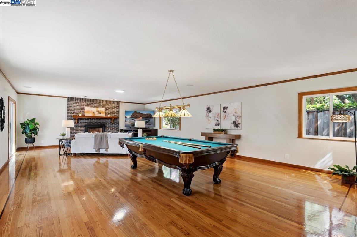 3284 Omega Cir