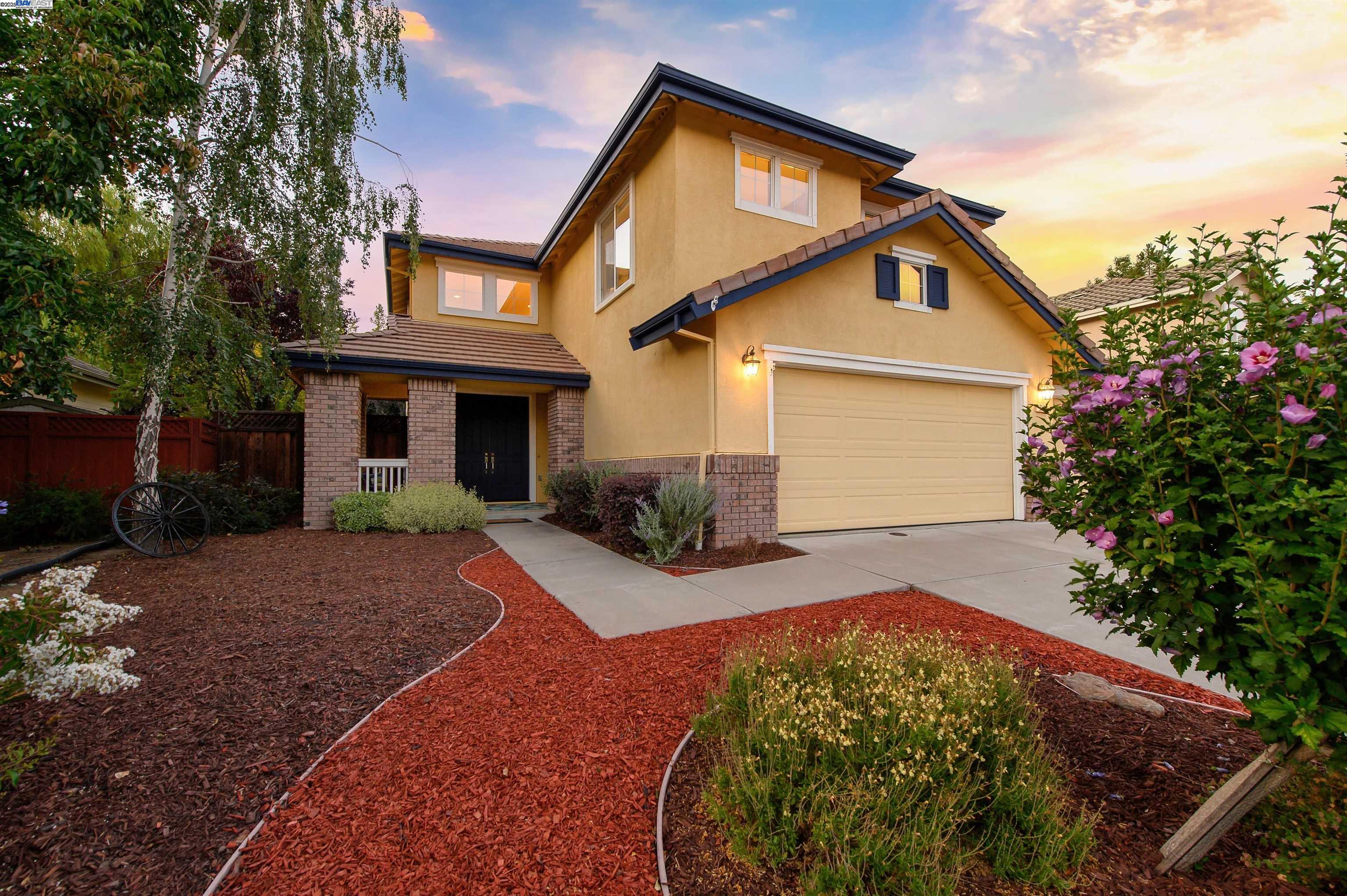 3582 Ridgecrest Way
