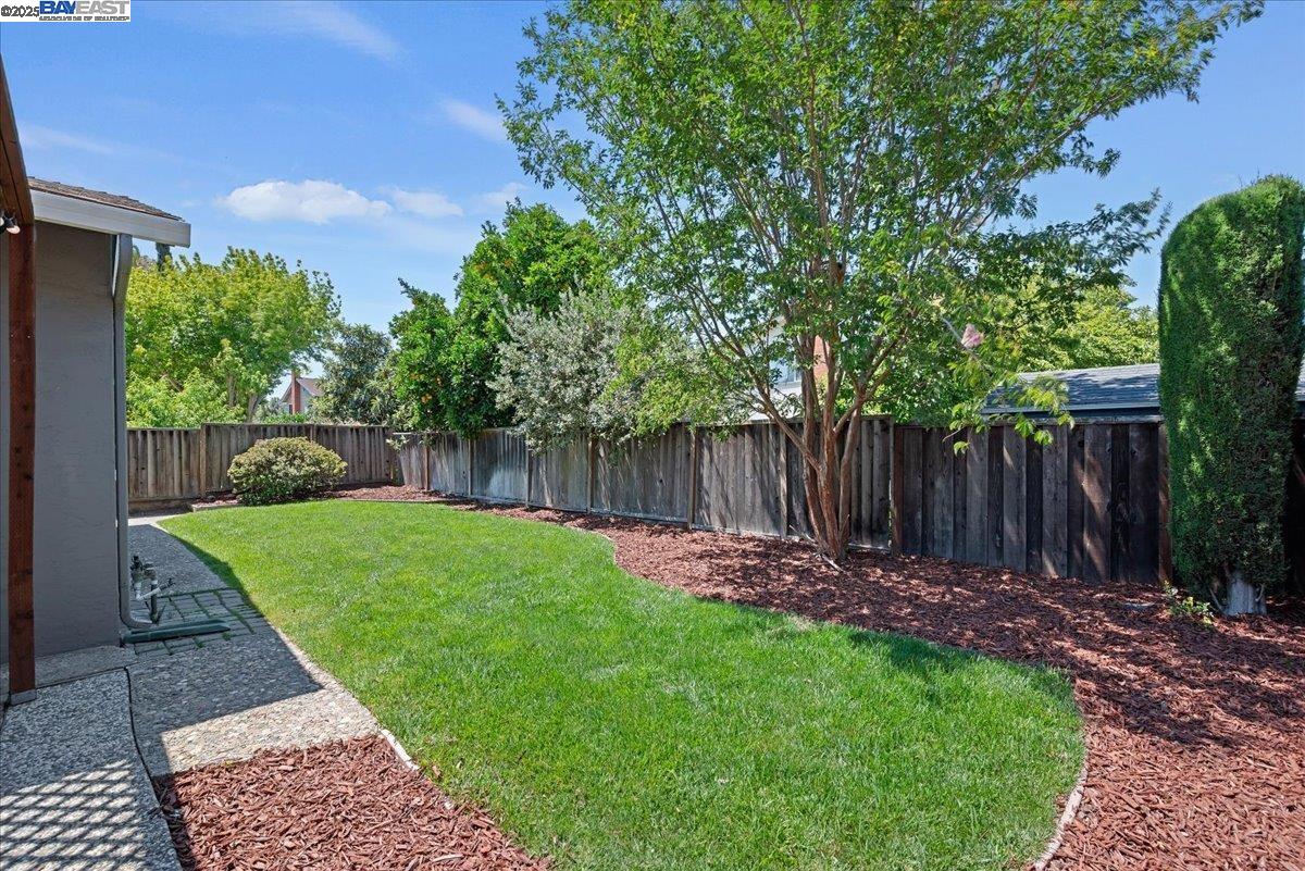 3186 Berkshire Ct