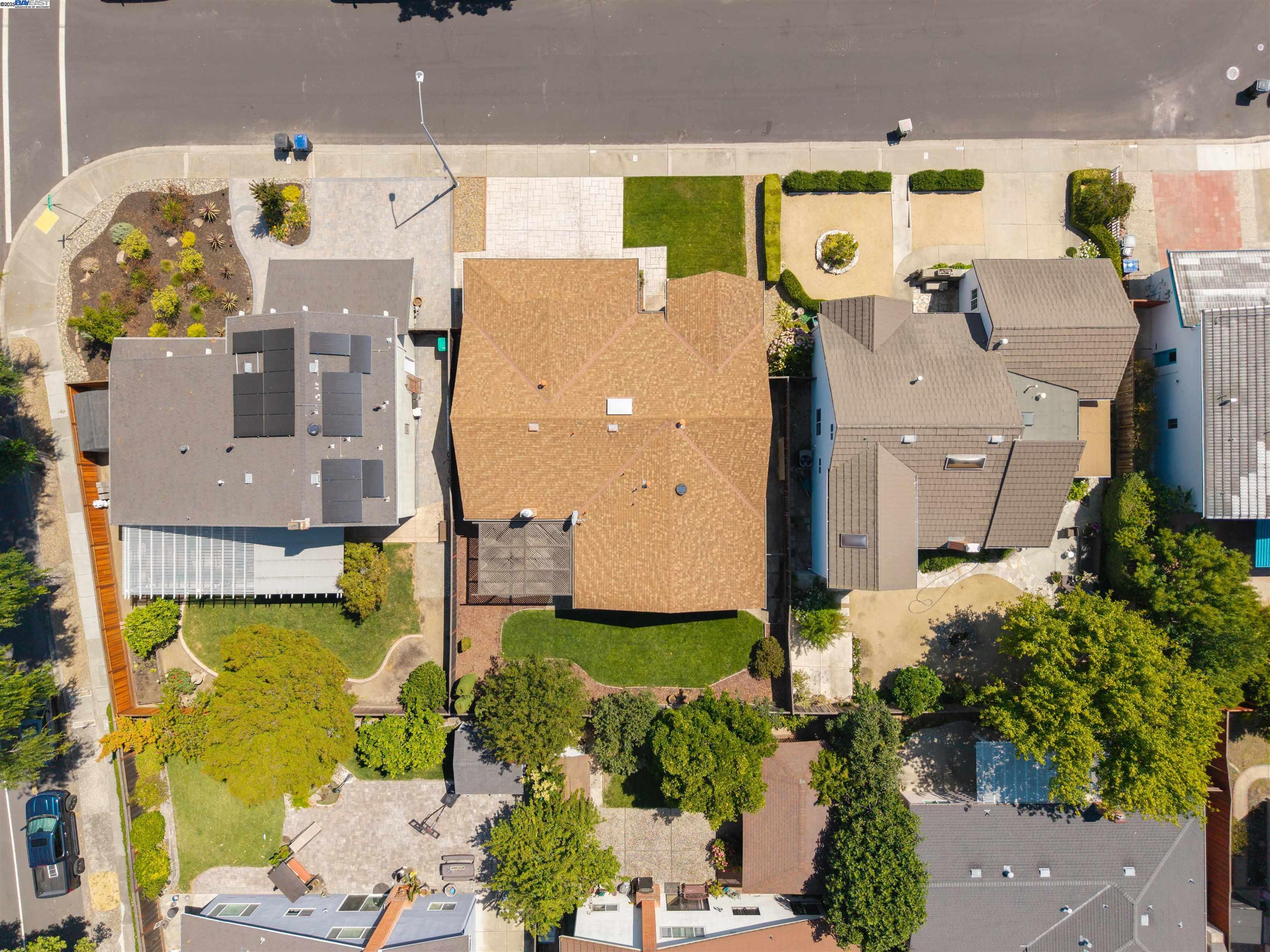 3186 Berkshire Ct