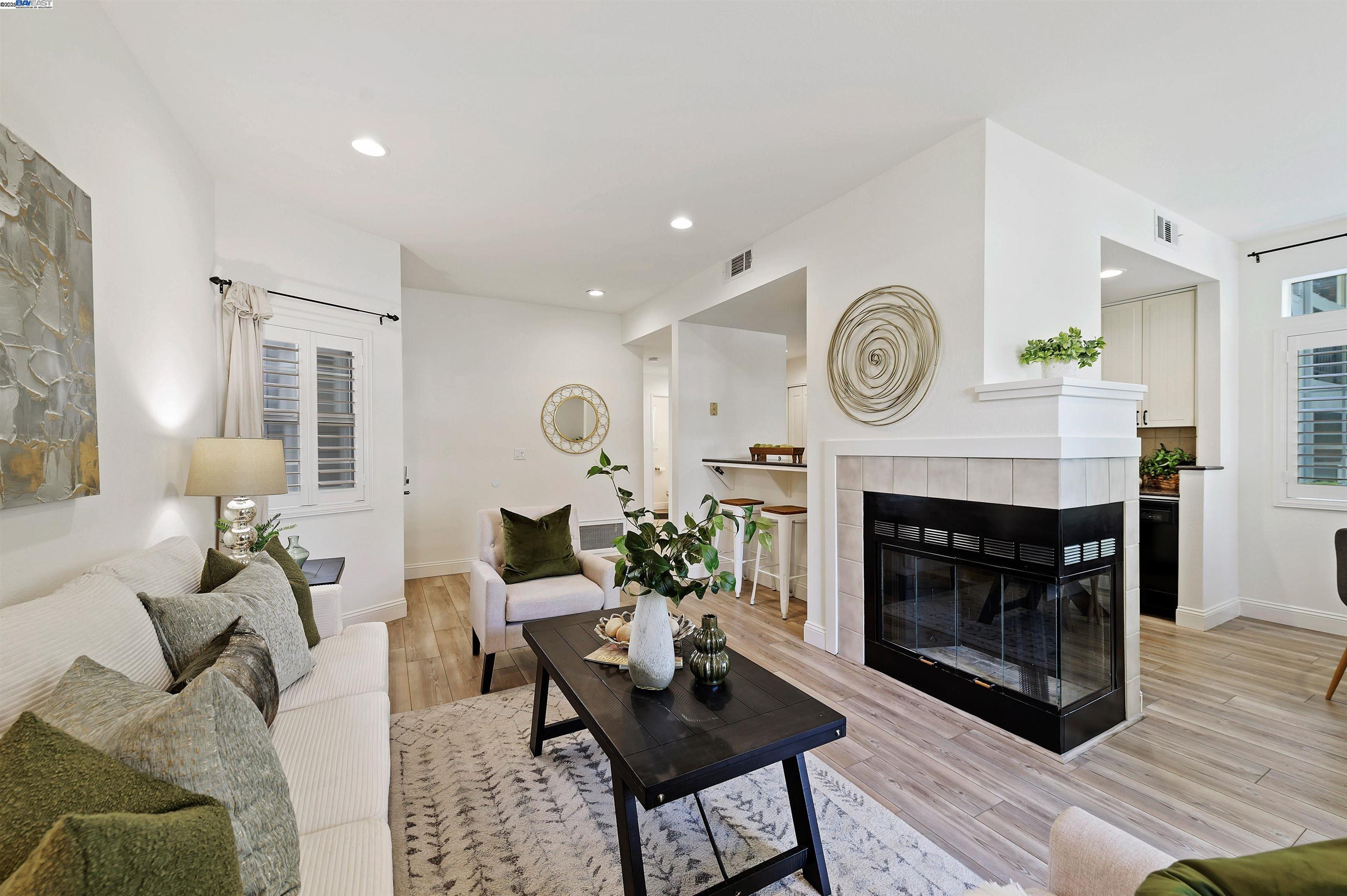 7595 Canyon Meadow Cir # C