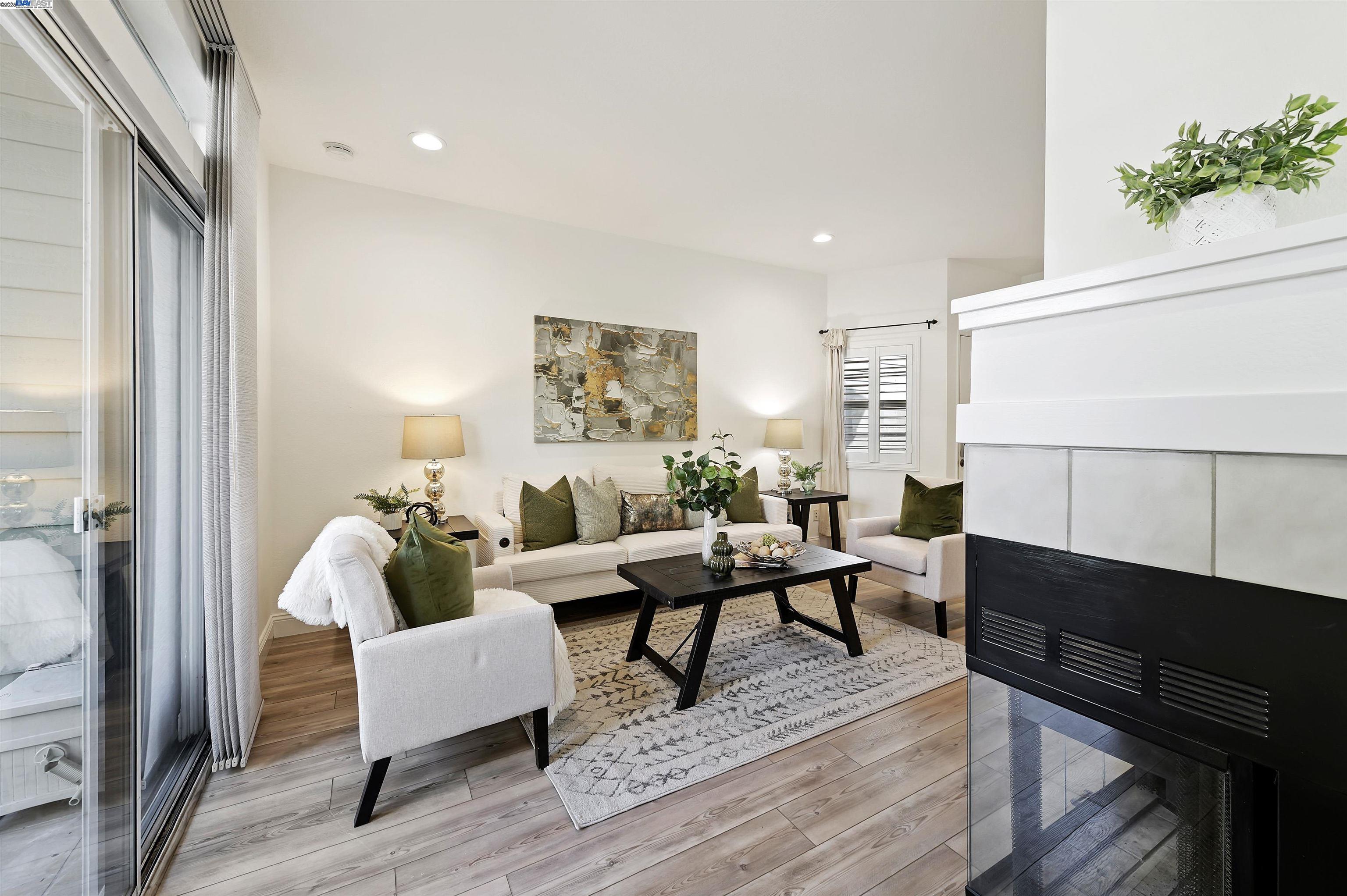 7595 Canyon Meadow Cir # C