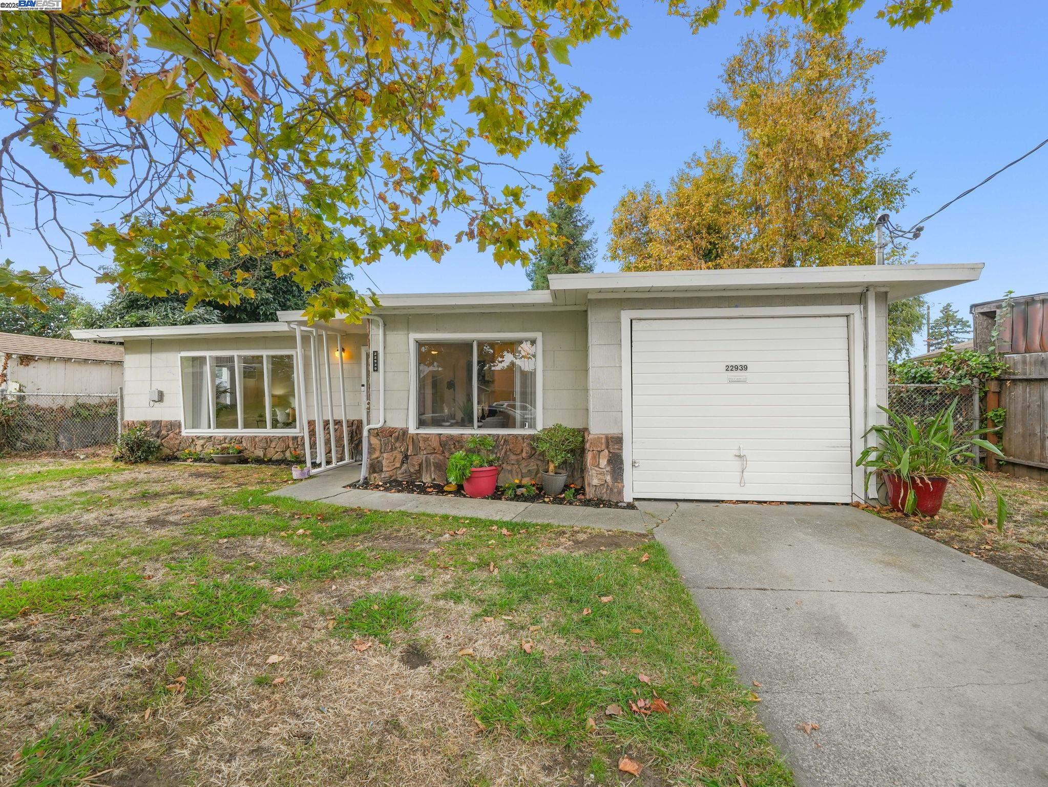 22939 Santa Clara St, Hayward
