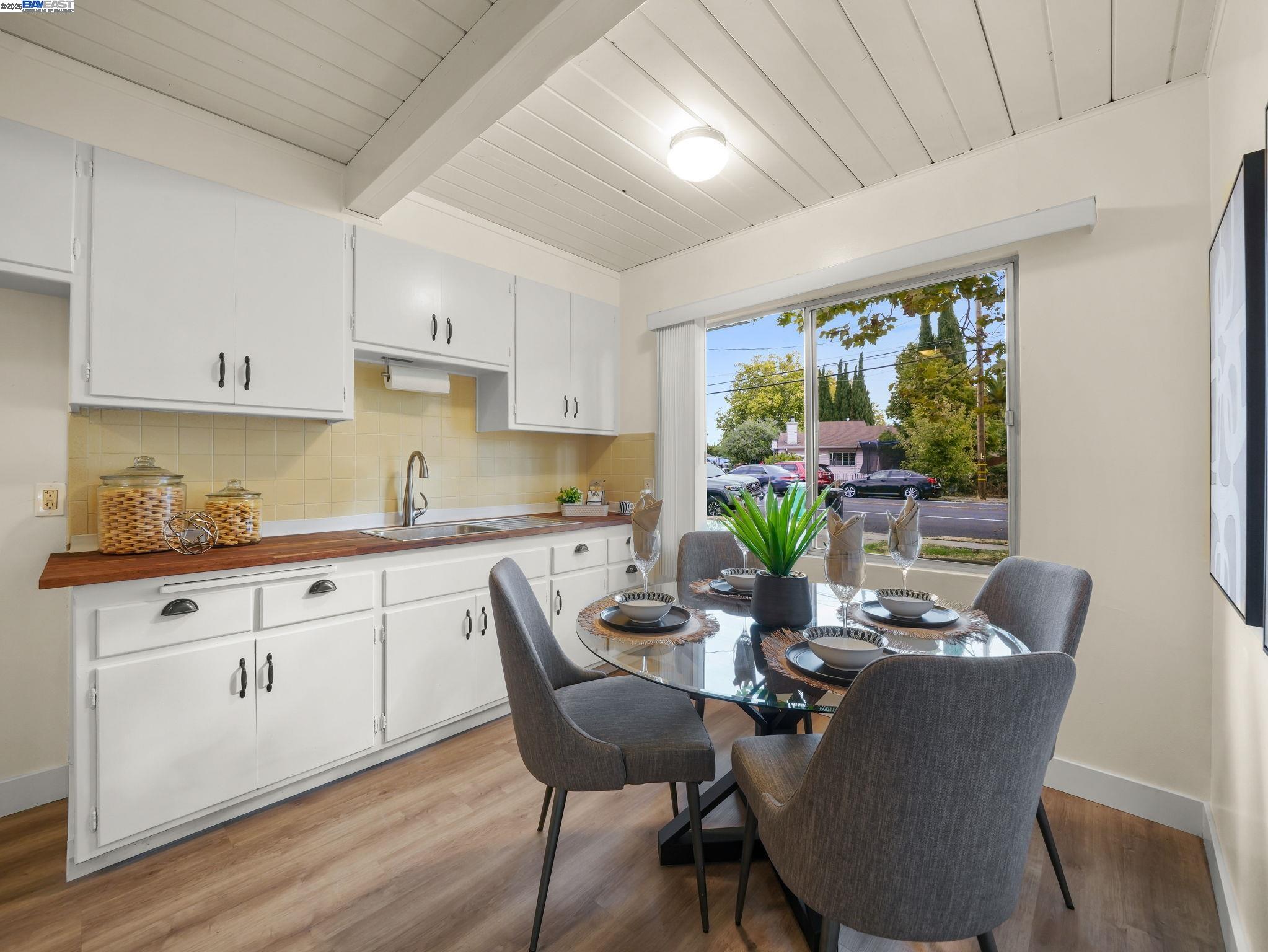 22939 Santa Clara St, Hayward