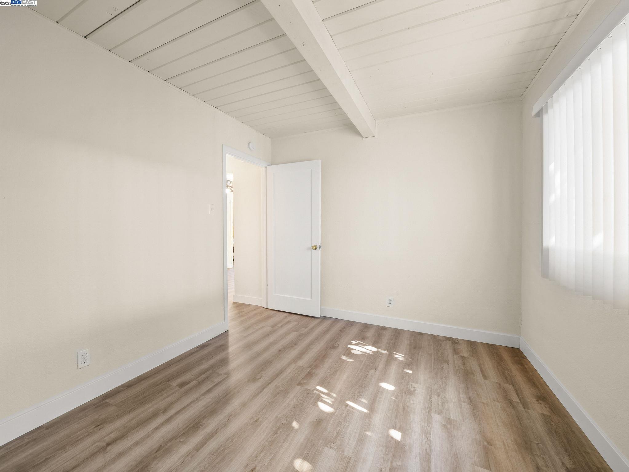 22939 Santa Clara St, Hayward