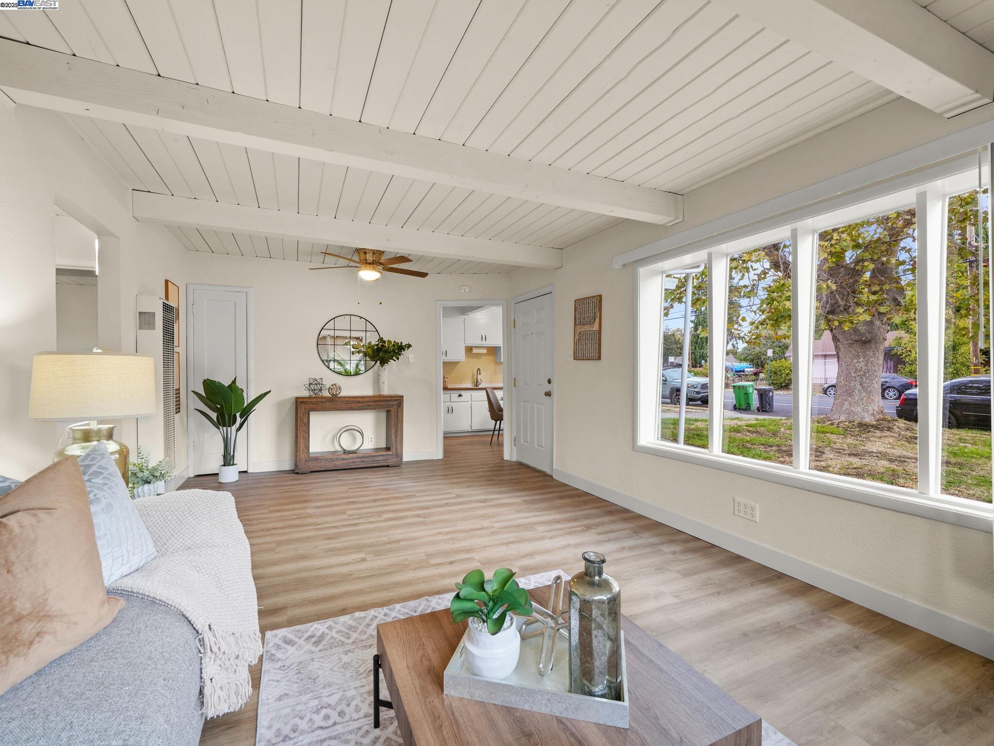22939 Santa Clara St, Hayward