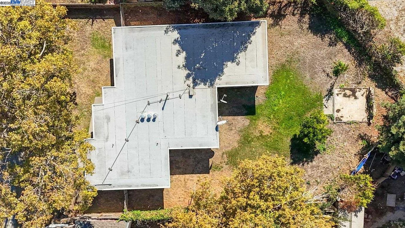 22939 Santa Clara St, Hayward