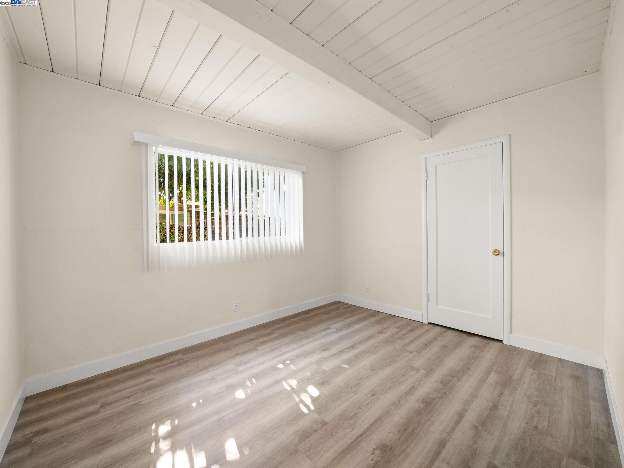 22939 Santa Clara St, Hayward