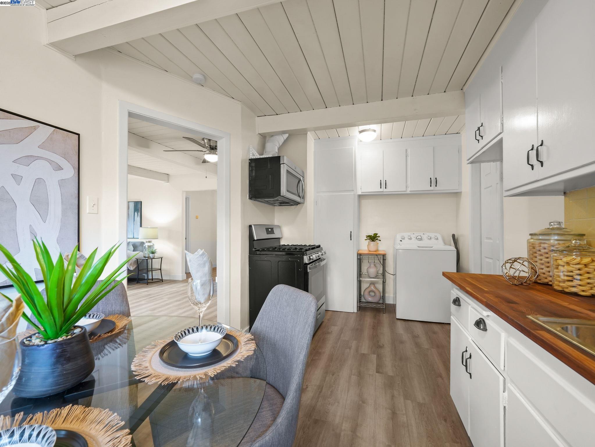 22939 Santa Clara St, Hayward