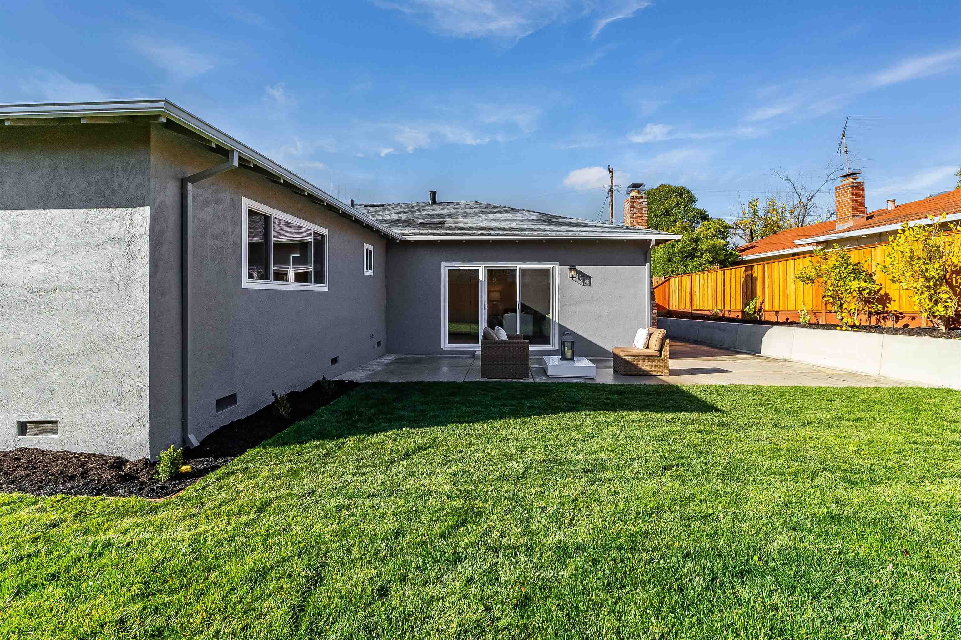 438 Harding Ave
