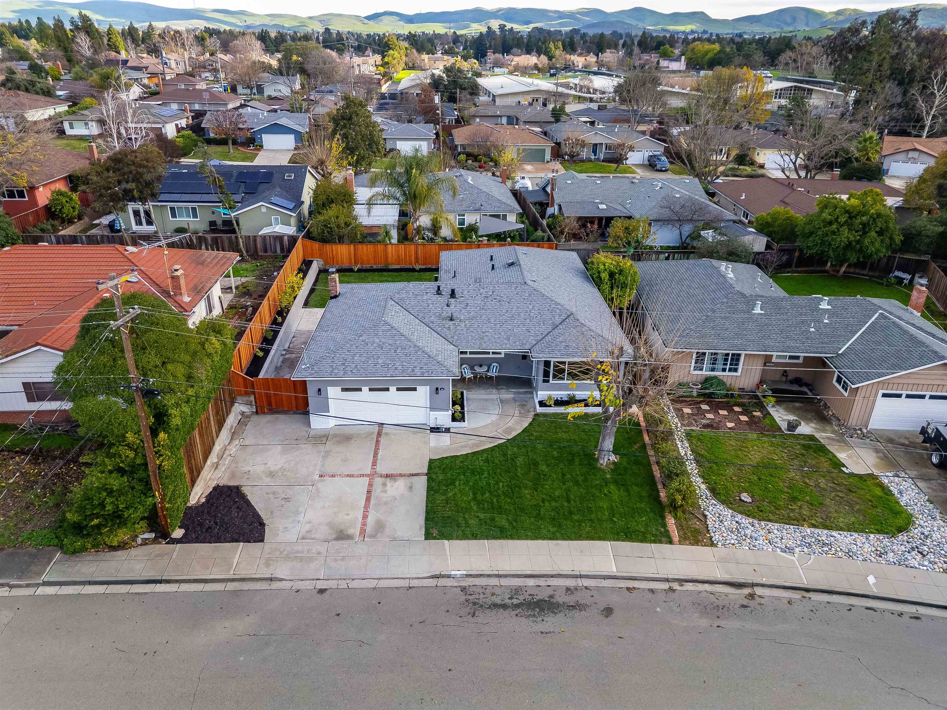 438 Harding Ave
