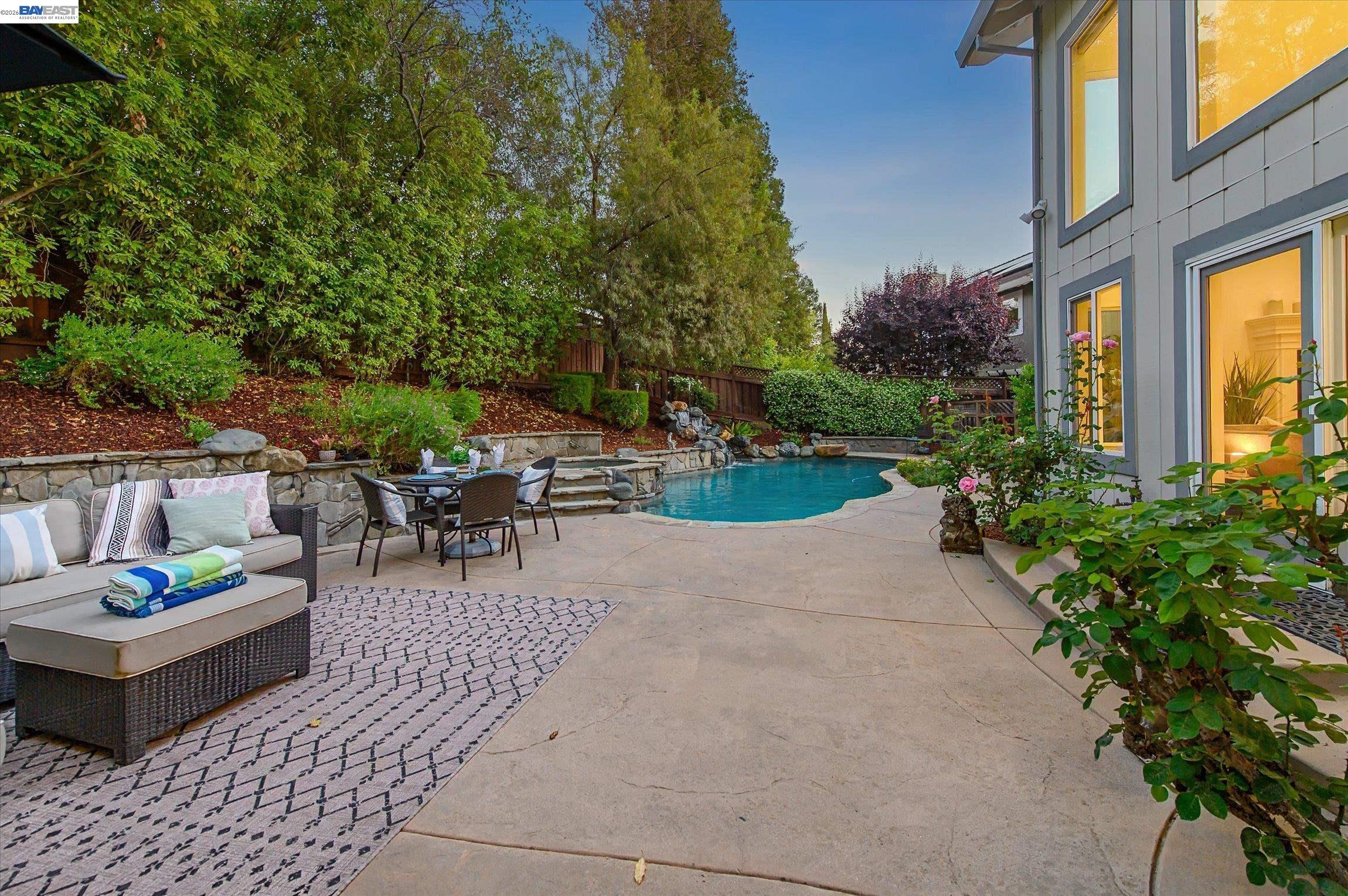 646 Windmill Ln