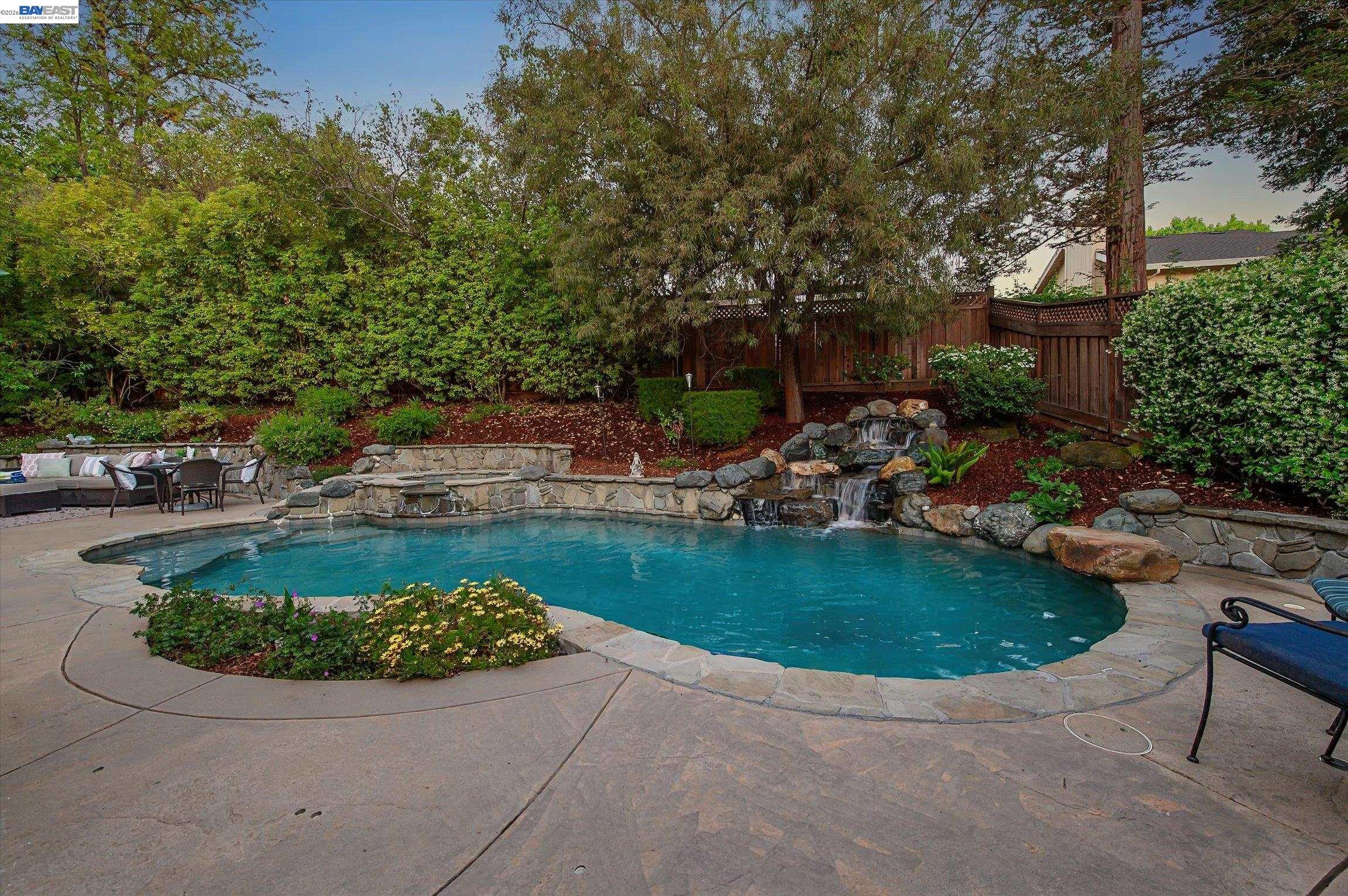 646 Windmill Ln