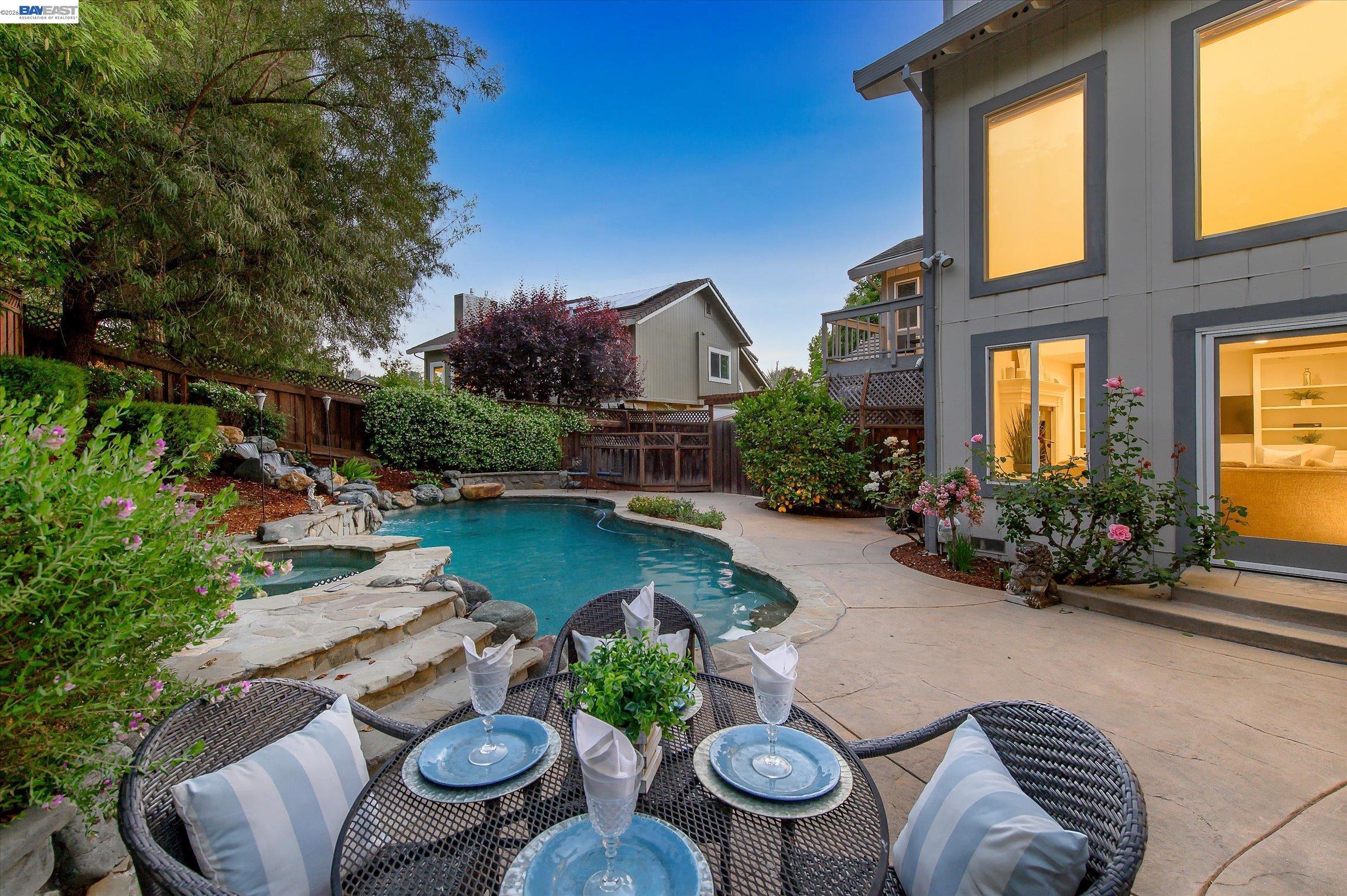646 Windmill Ln