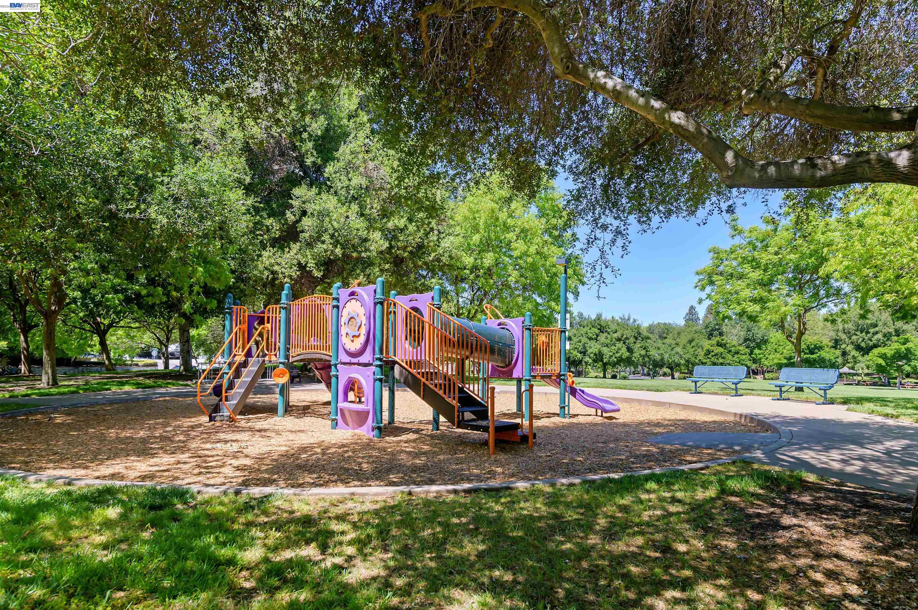 132 Mission Dr