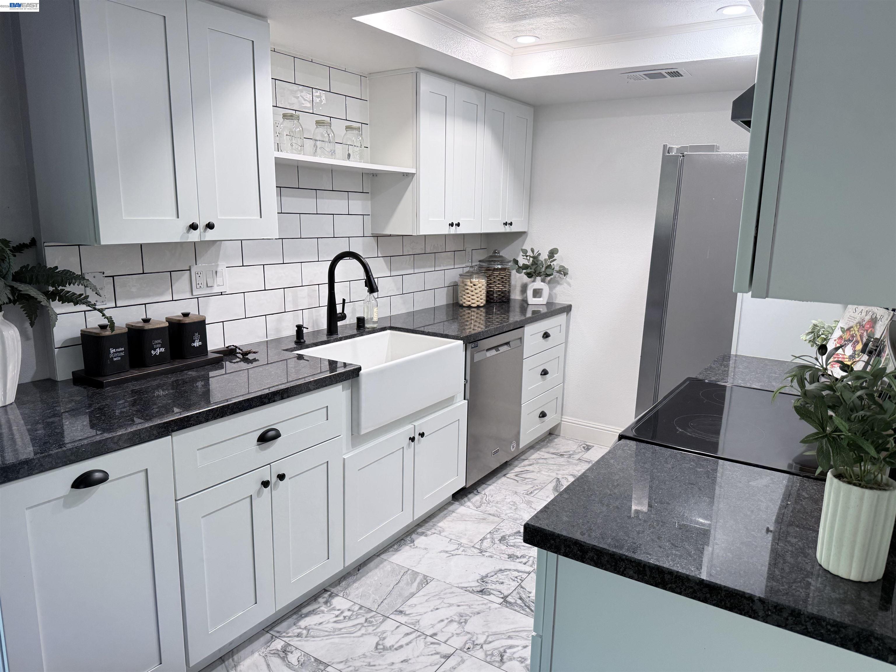 132 Mission Dr