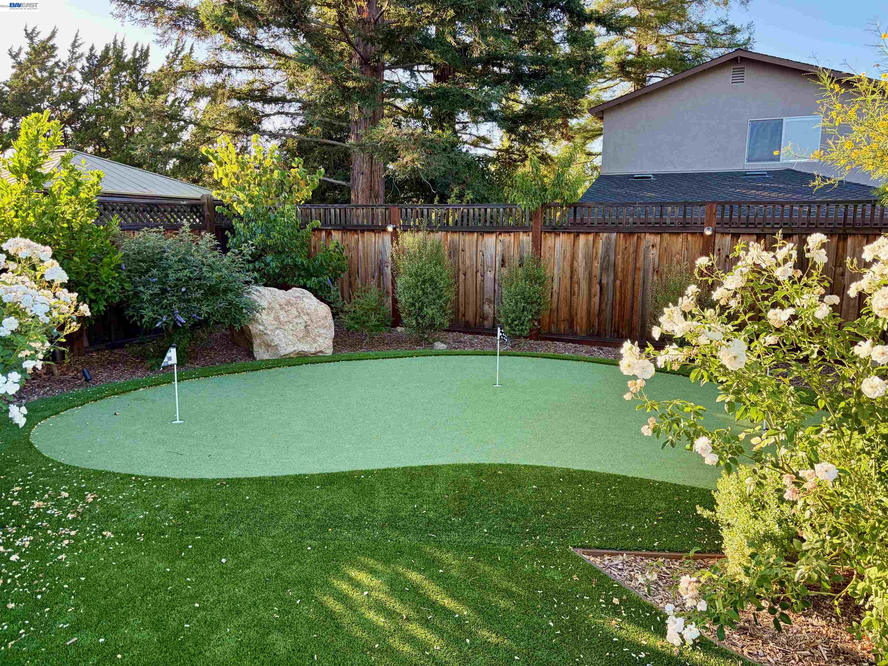 824 Alden Ln