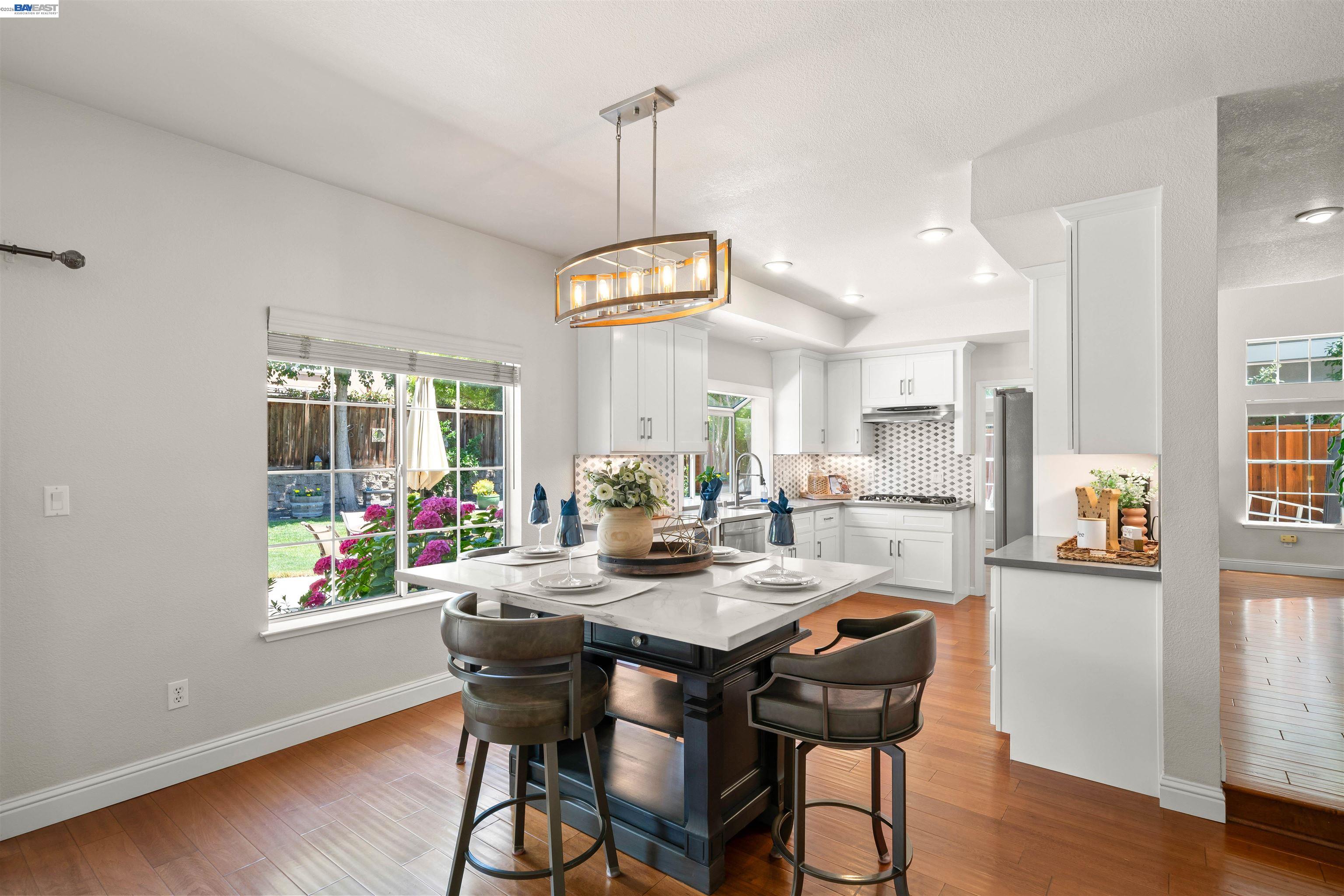 1024 Belleterre Dr