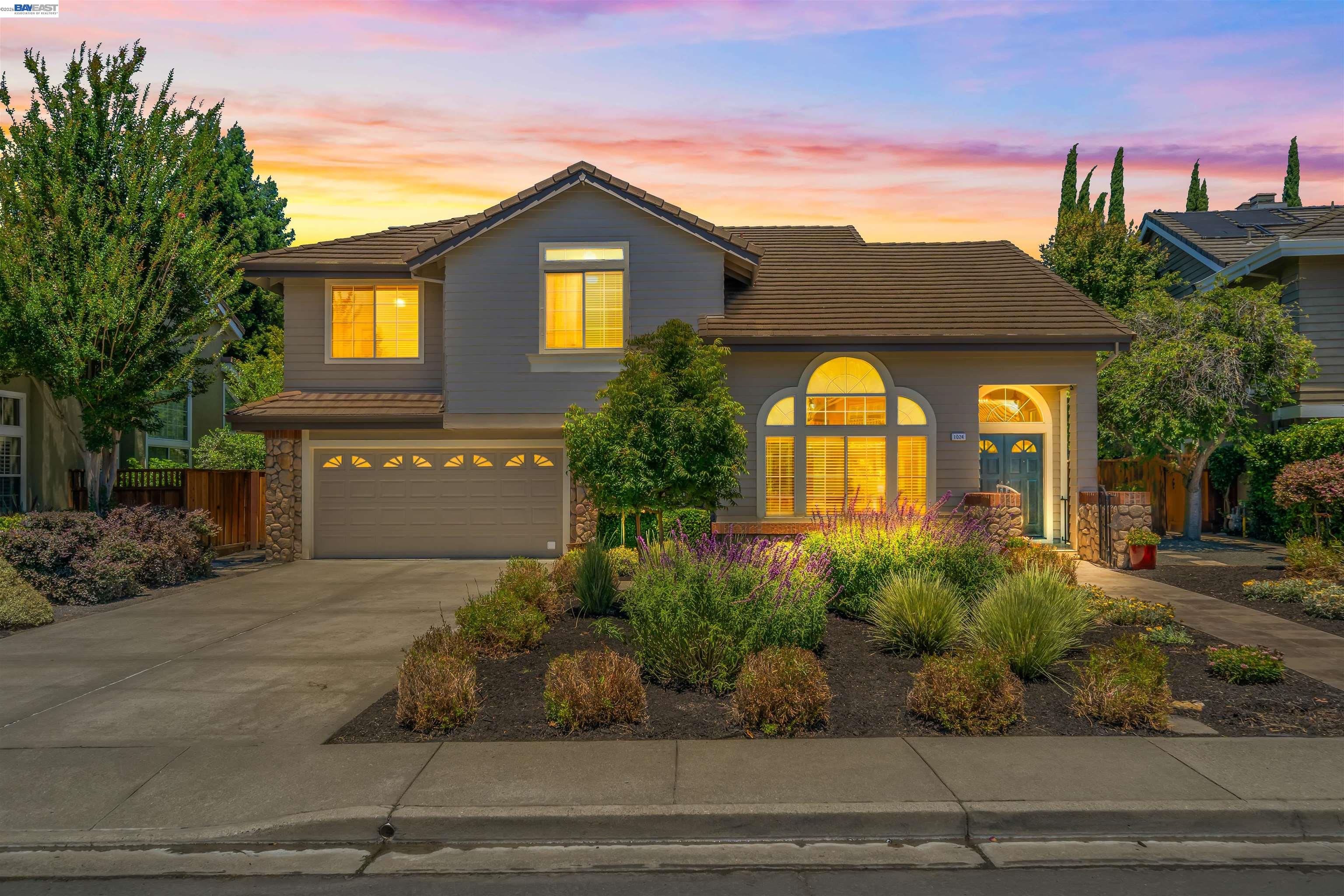 1024 Belleterre Dr