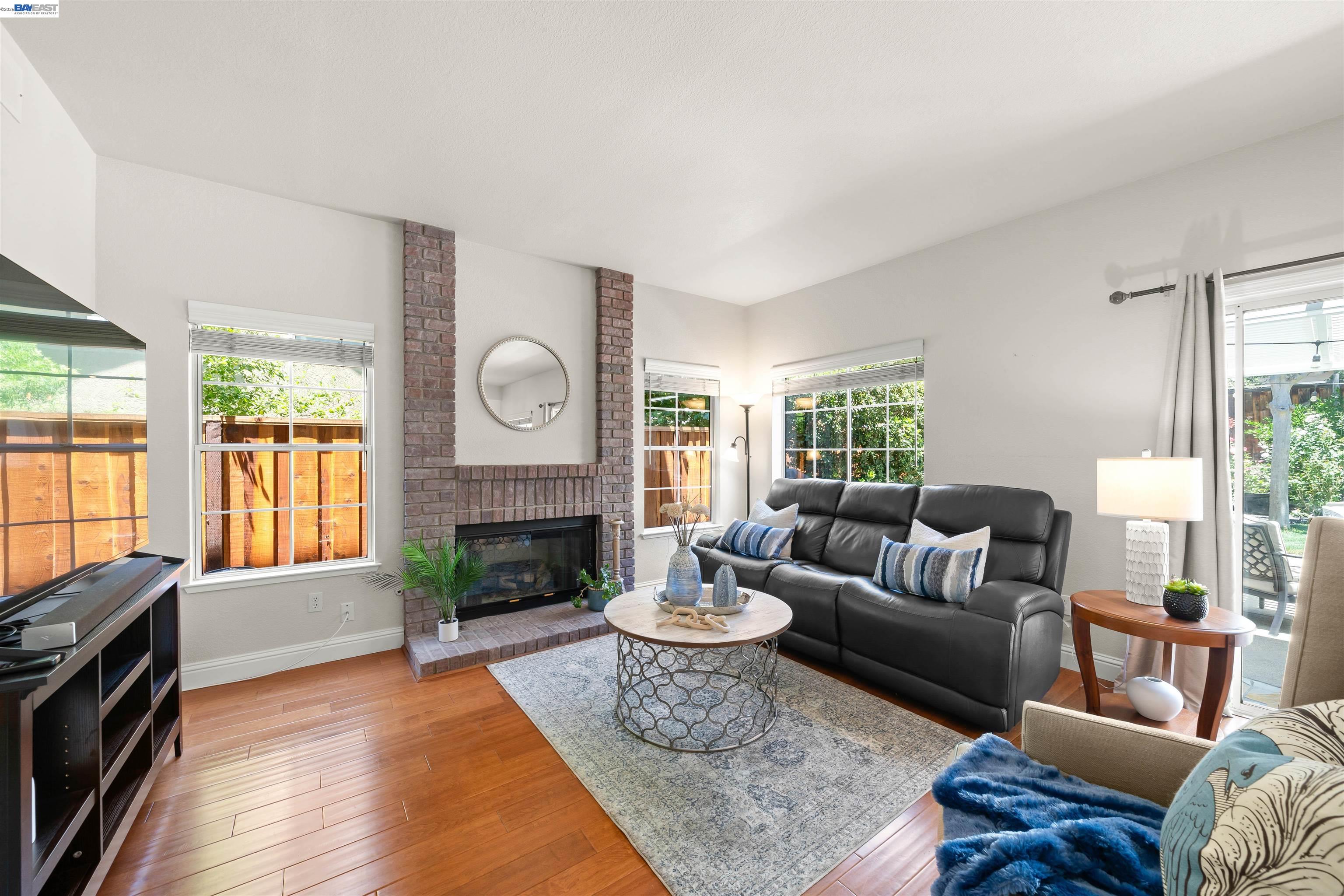 1024 Belleterre Dr